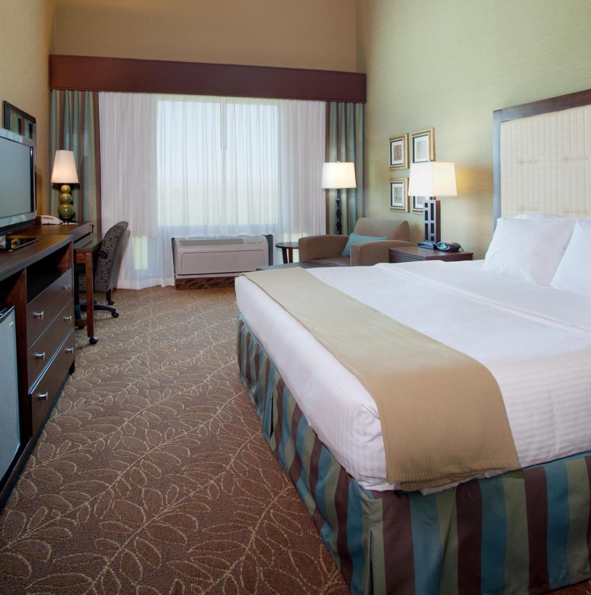 Holiday Inn Express & Suites Logan by IHG photo 28
