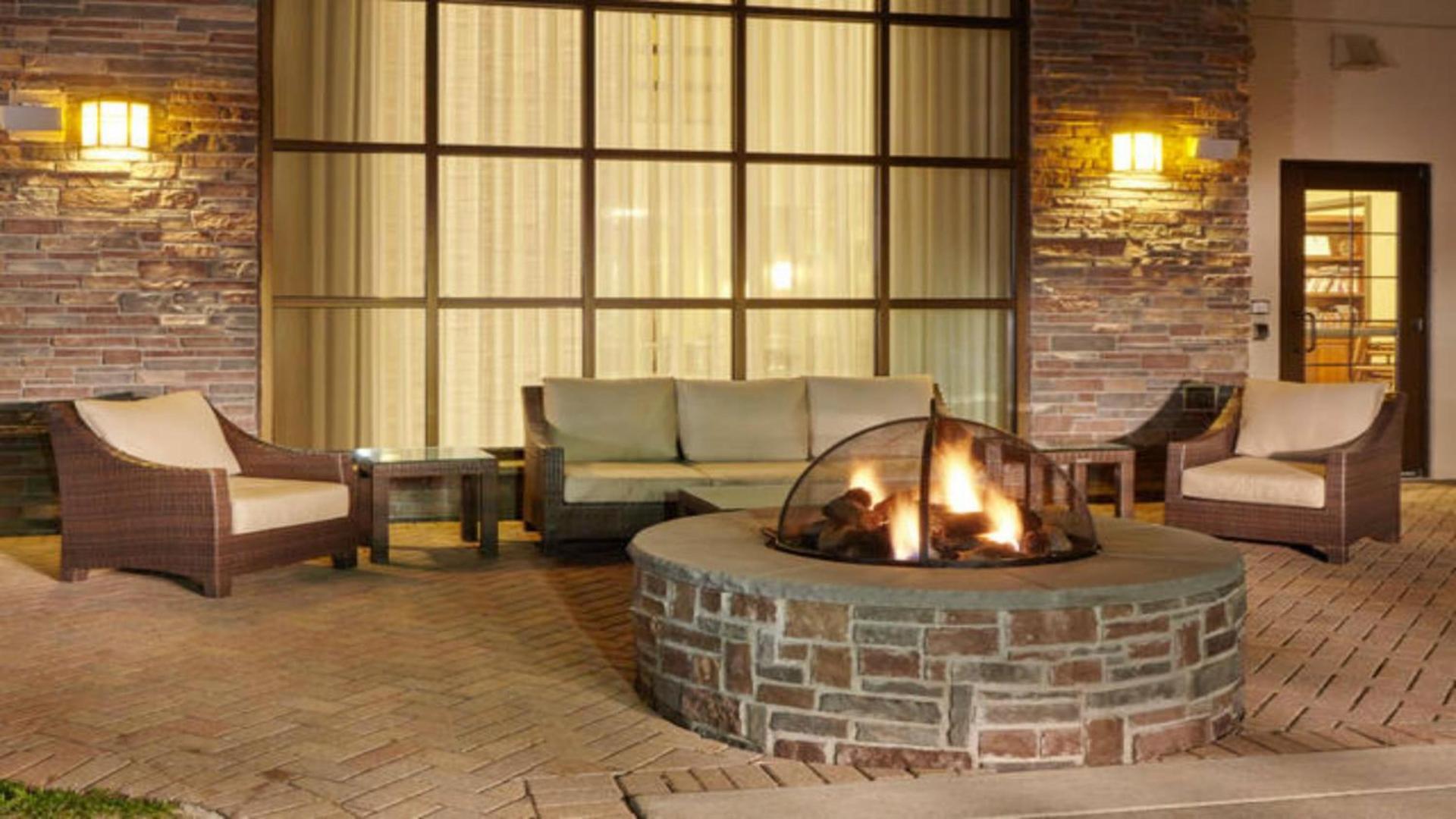 Staybridge Suites Milwaukee Airport South by IHG photo 2
