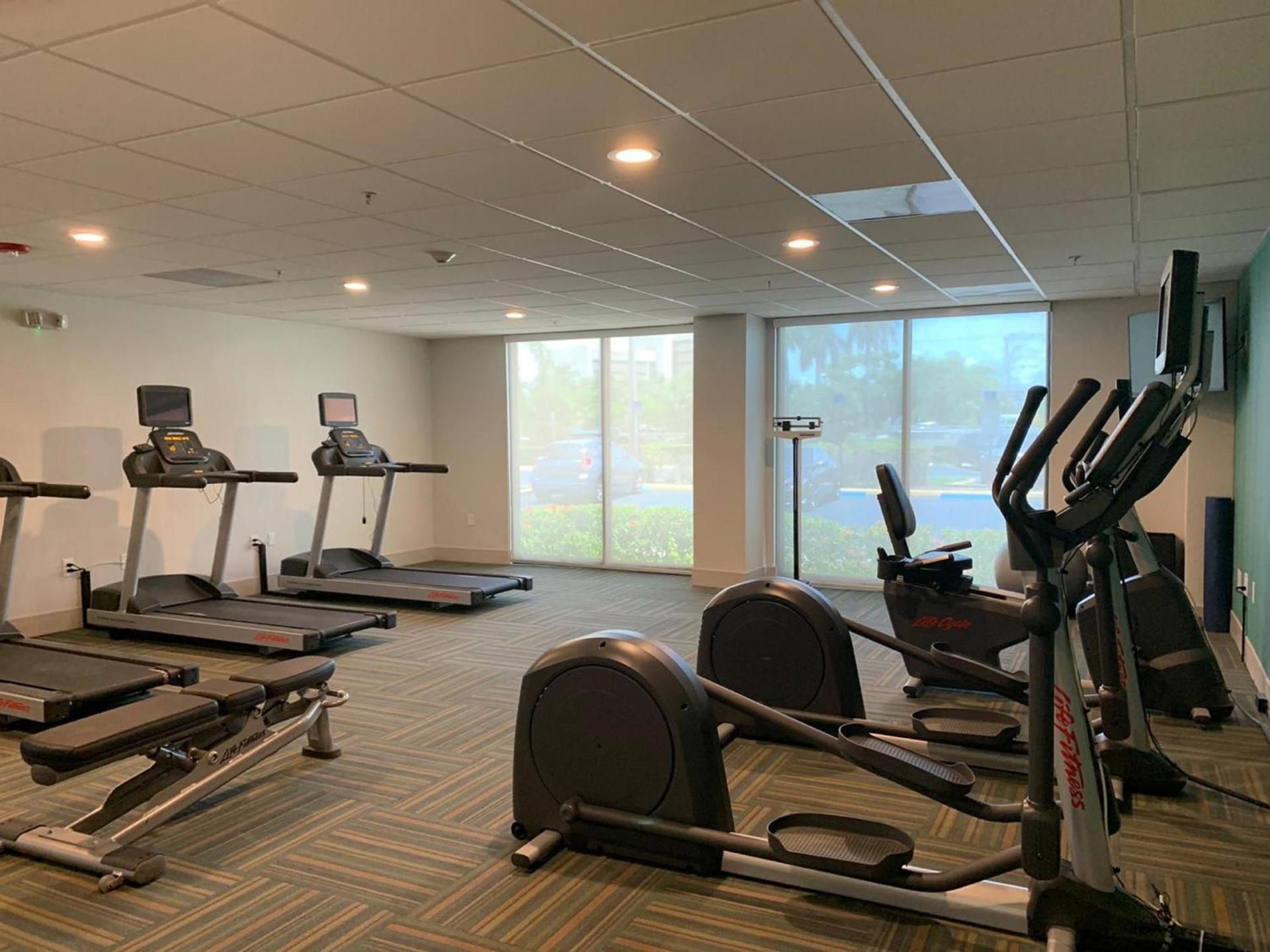 Holiday Inn Express & Suites Miami - Hialeah by IHG photo 4