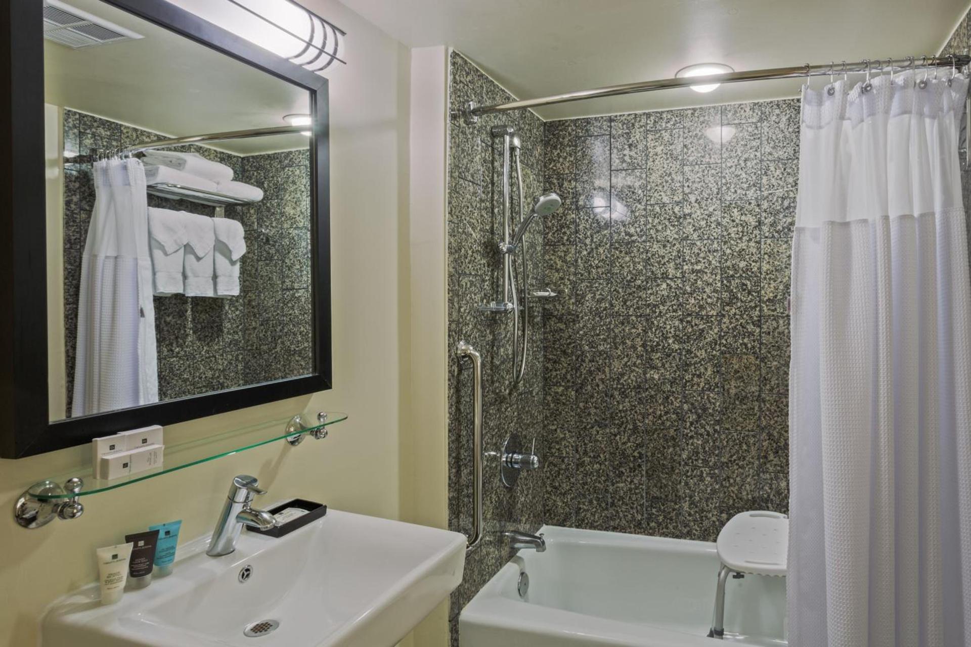 Wyndham New Orleans Airport & Conference Center photo 30