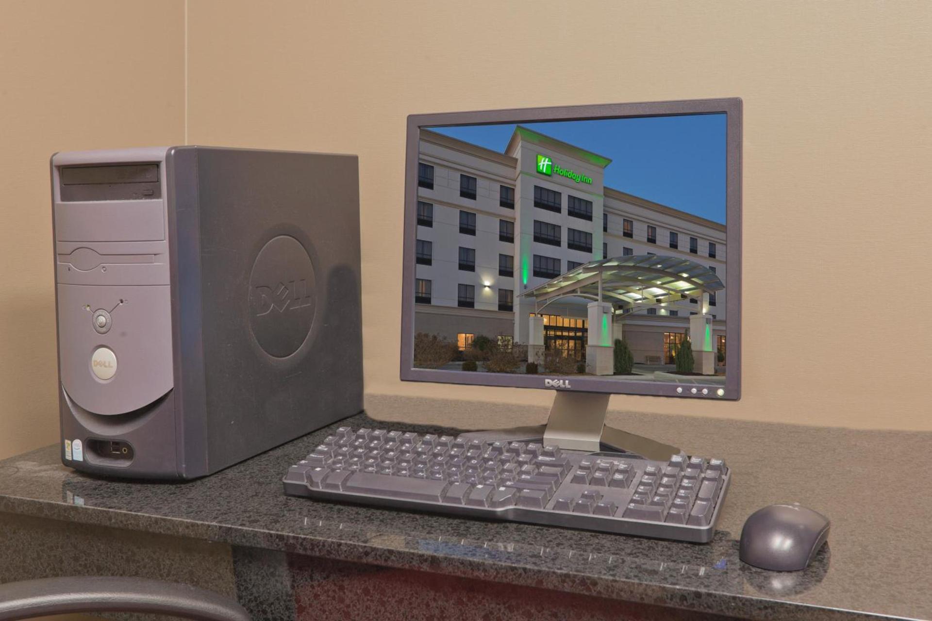 Holiday Inn Express & Suites Carbondale - University Area photo 34
