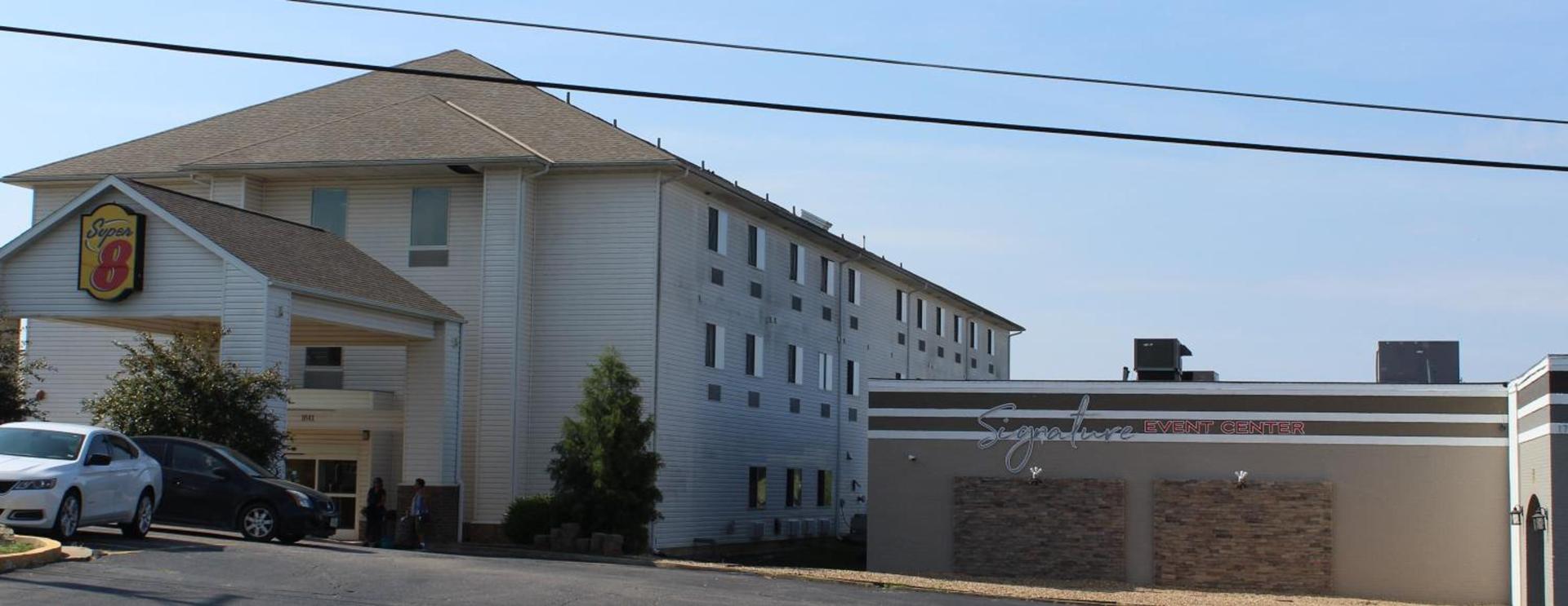 Super 8 by Wyndham Rolla photo 21