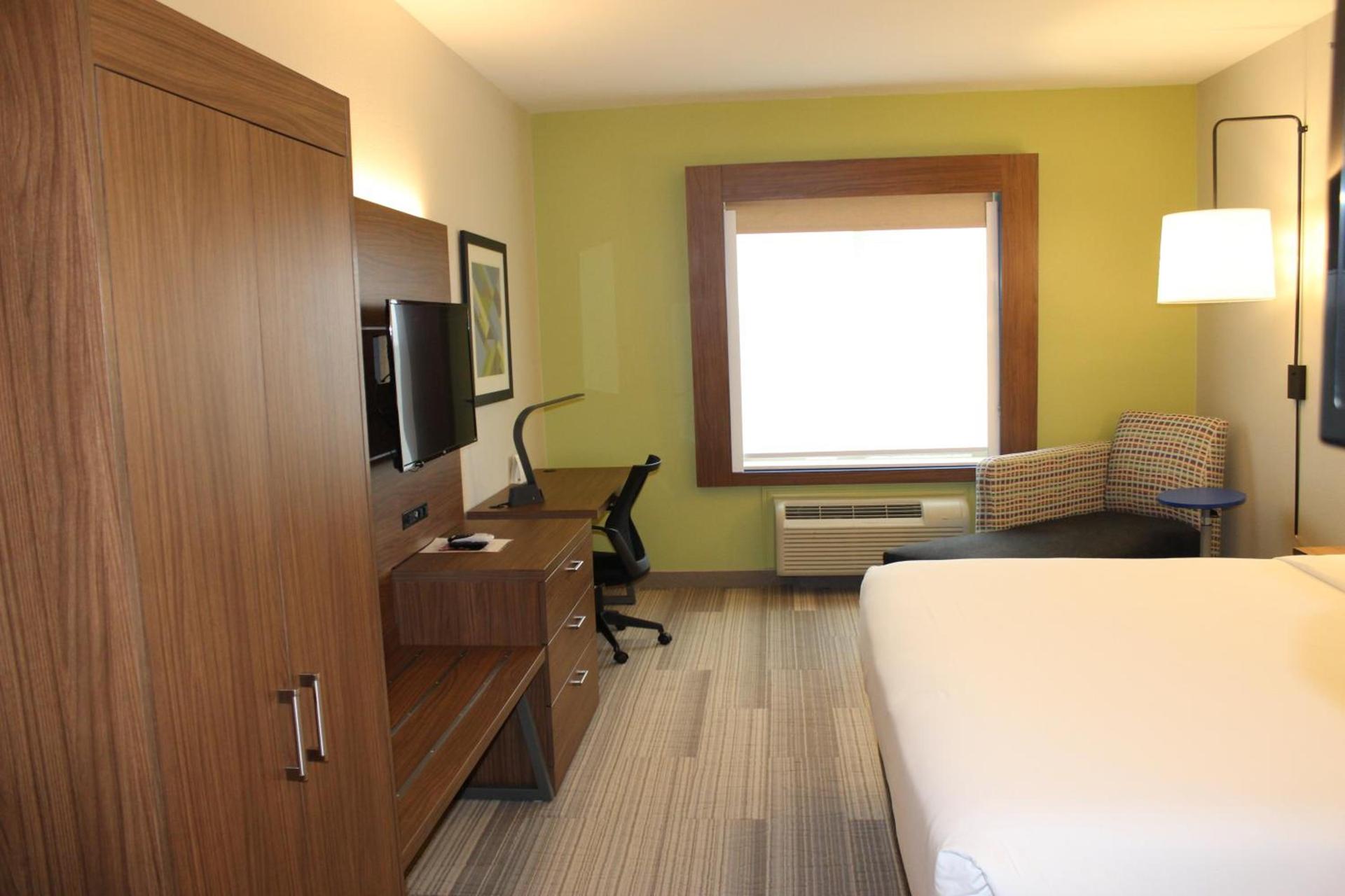 Holiday Inn Express Hotel & Suites Mansfield by IHG photo 56