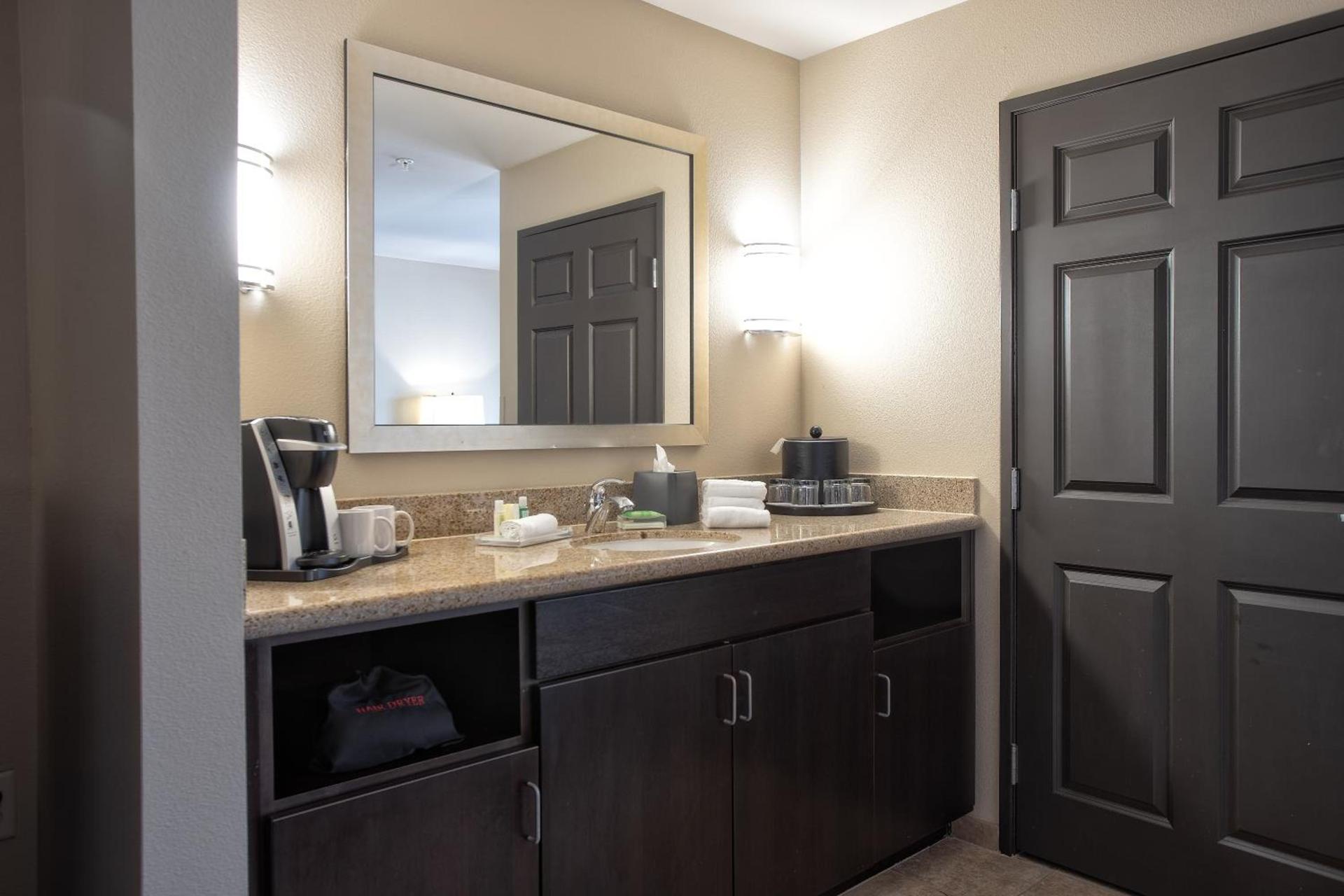Holiday Inn Oceanside Marina Camp Pendleton by IHG photo 45