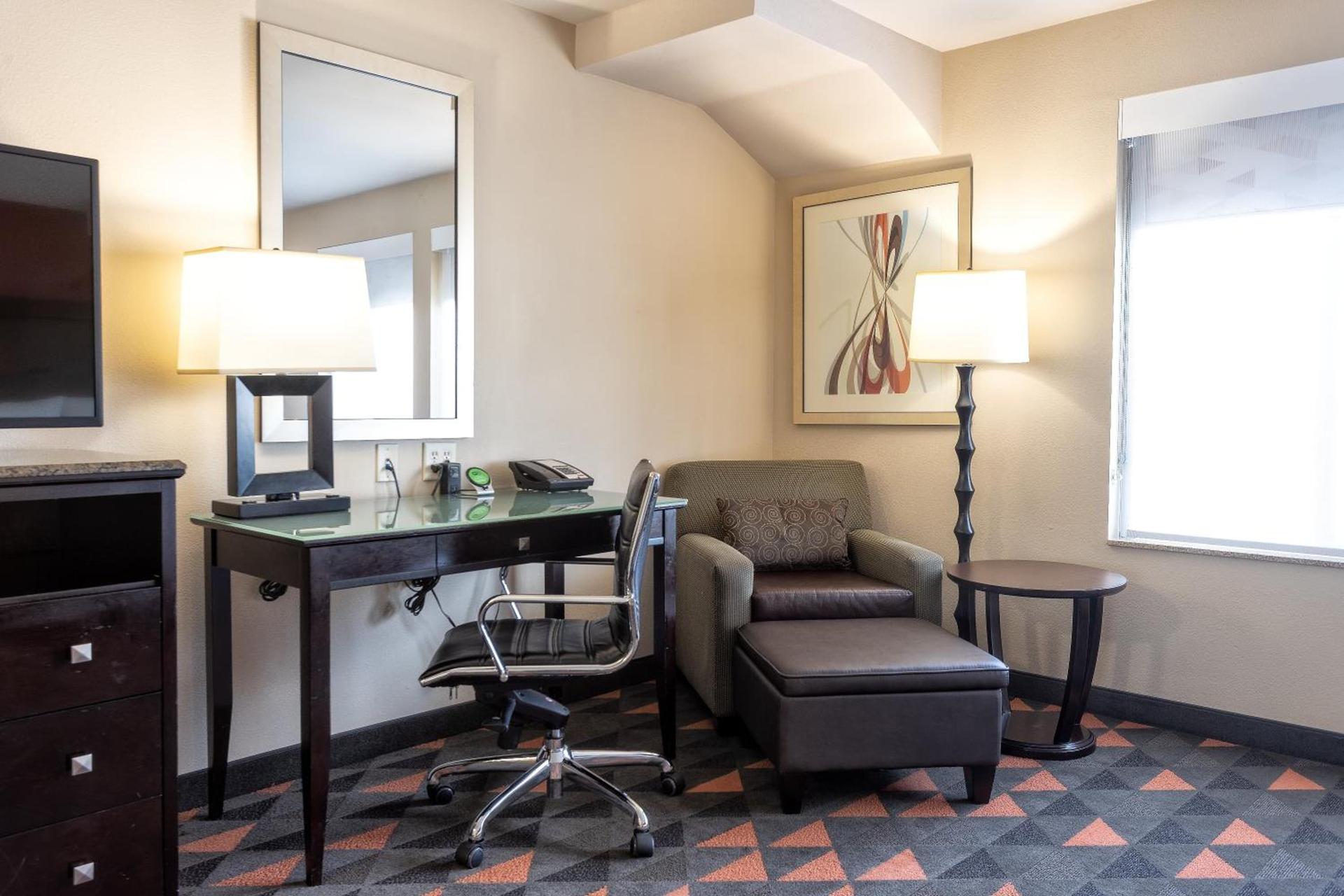 Holiday Inn Oceanside Marina Camp Pendleton by IHG photo 75
