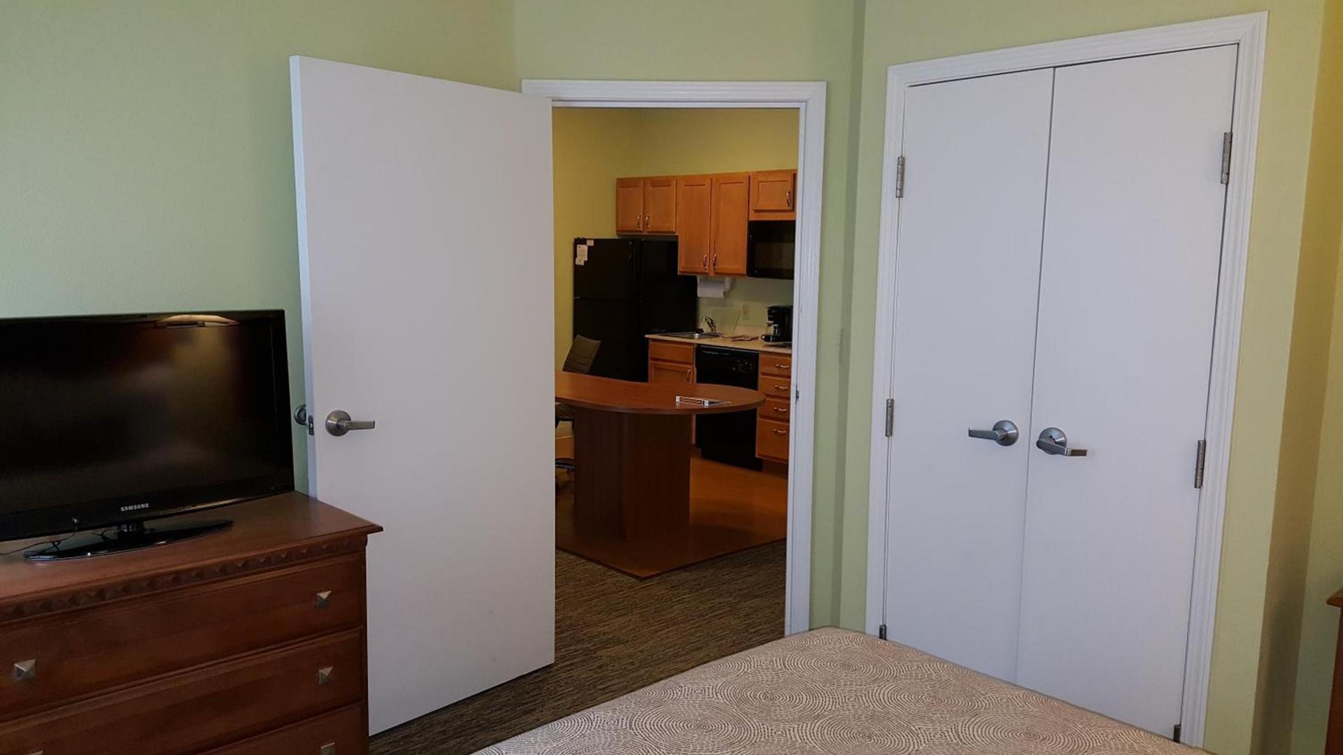 Candlewood Suites Oklahoma City-Moore by IHG photo 6