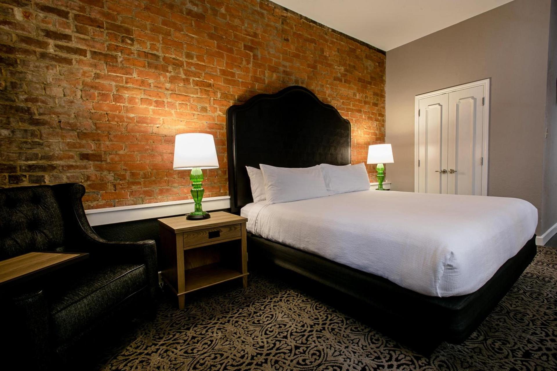 Holiday Inn Hotel French Quarter-Chateau Lemoyne by IHG photo 10