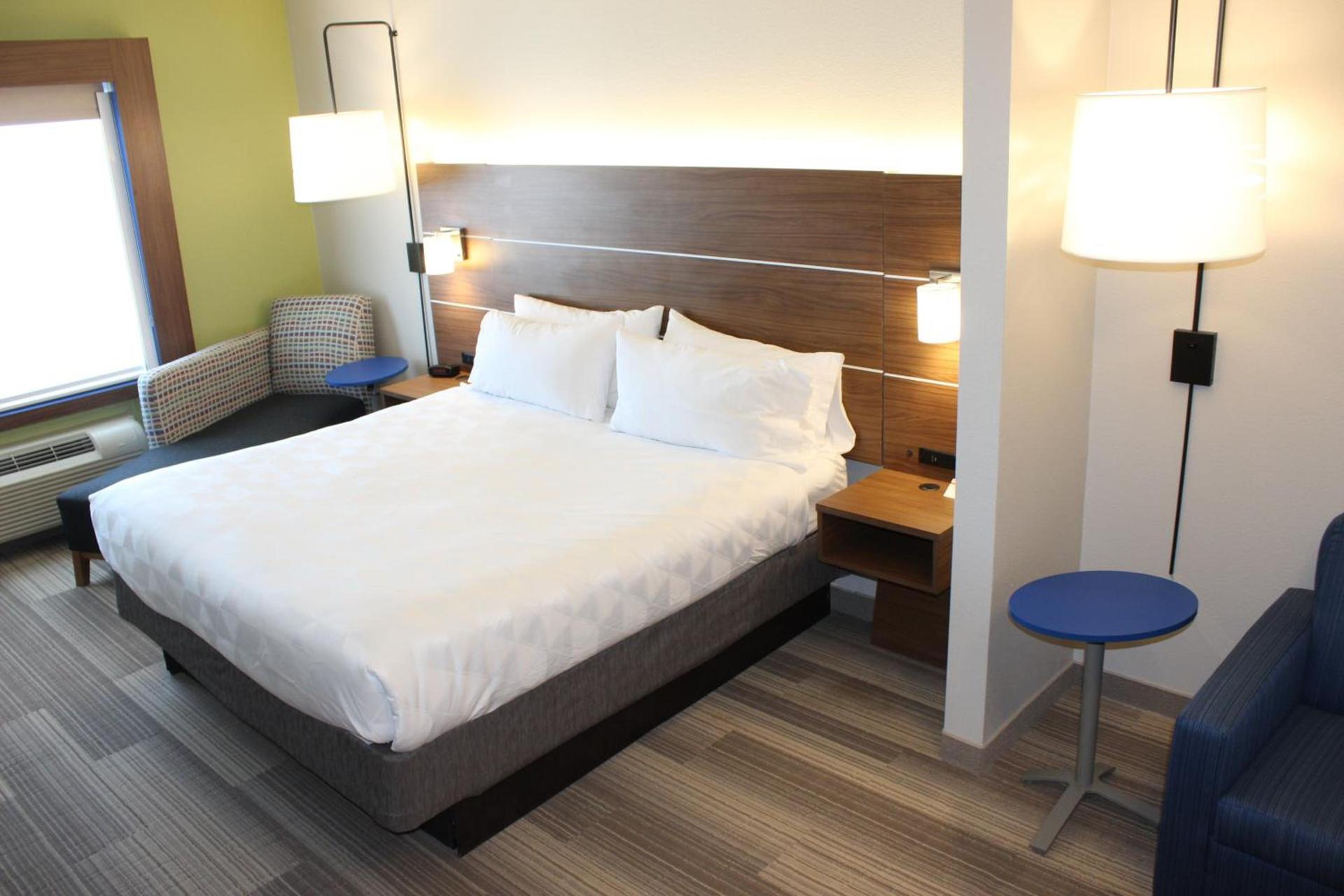 Holiday Inn Express Hotel & Suites Mansfield by IHG photo 38