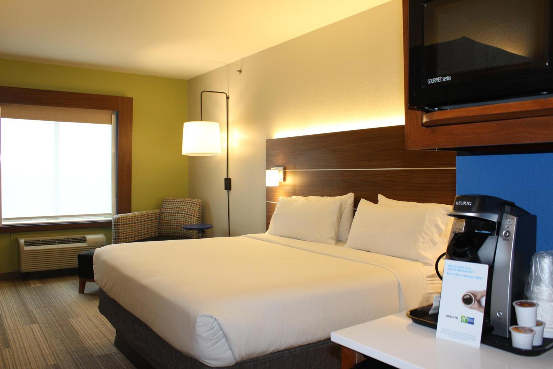 Holiday Inn Express Hotel & Suites Mansfield by IHG photo 55