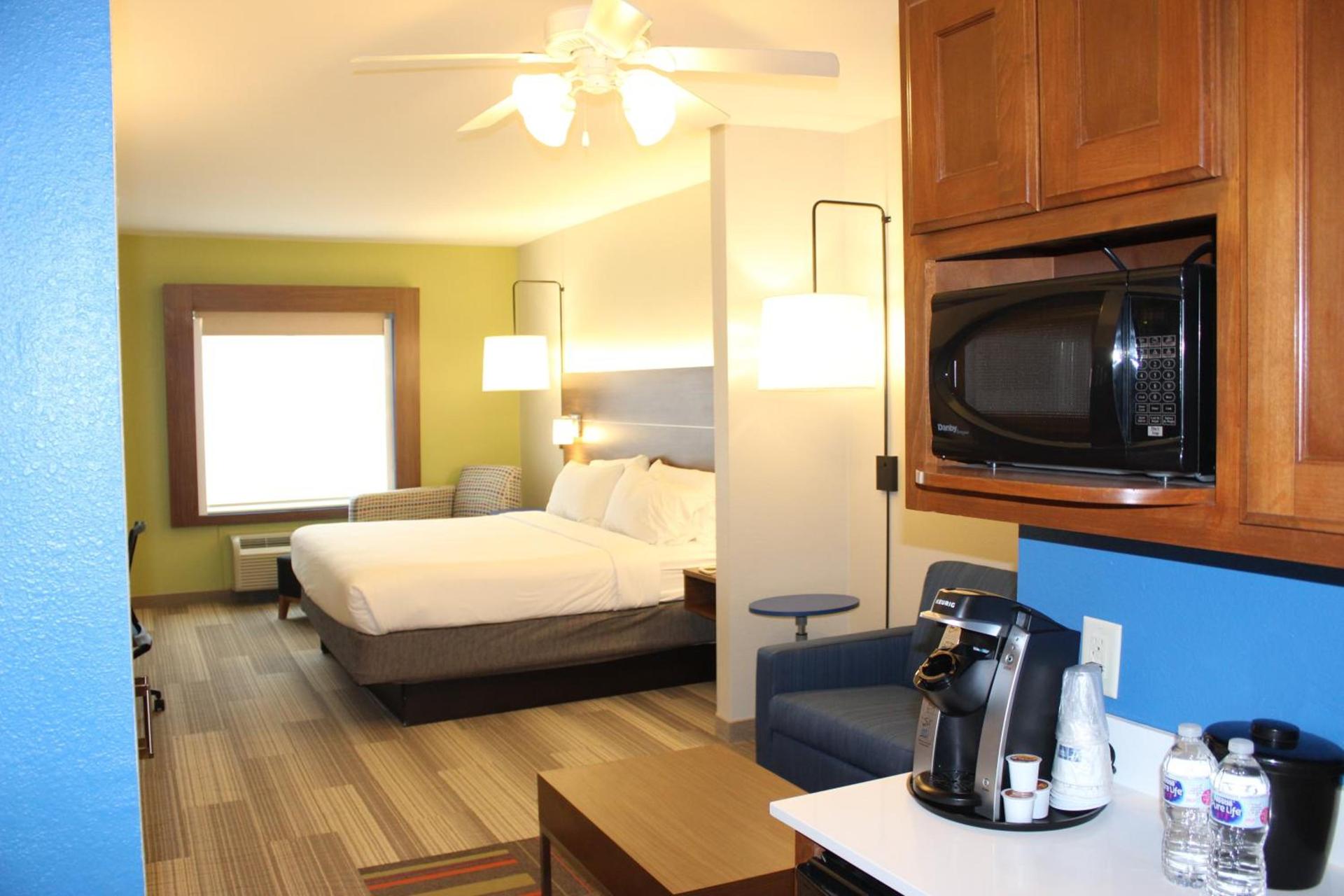 Holiday Inn Express Hotel & Suites Mansfield by IHG photo 37