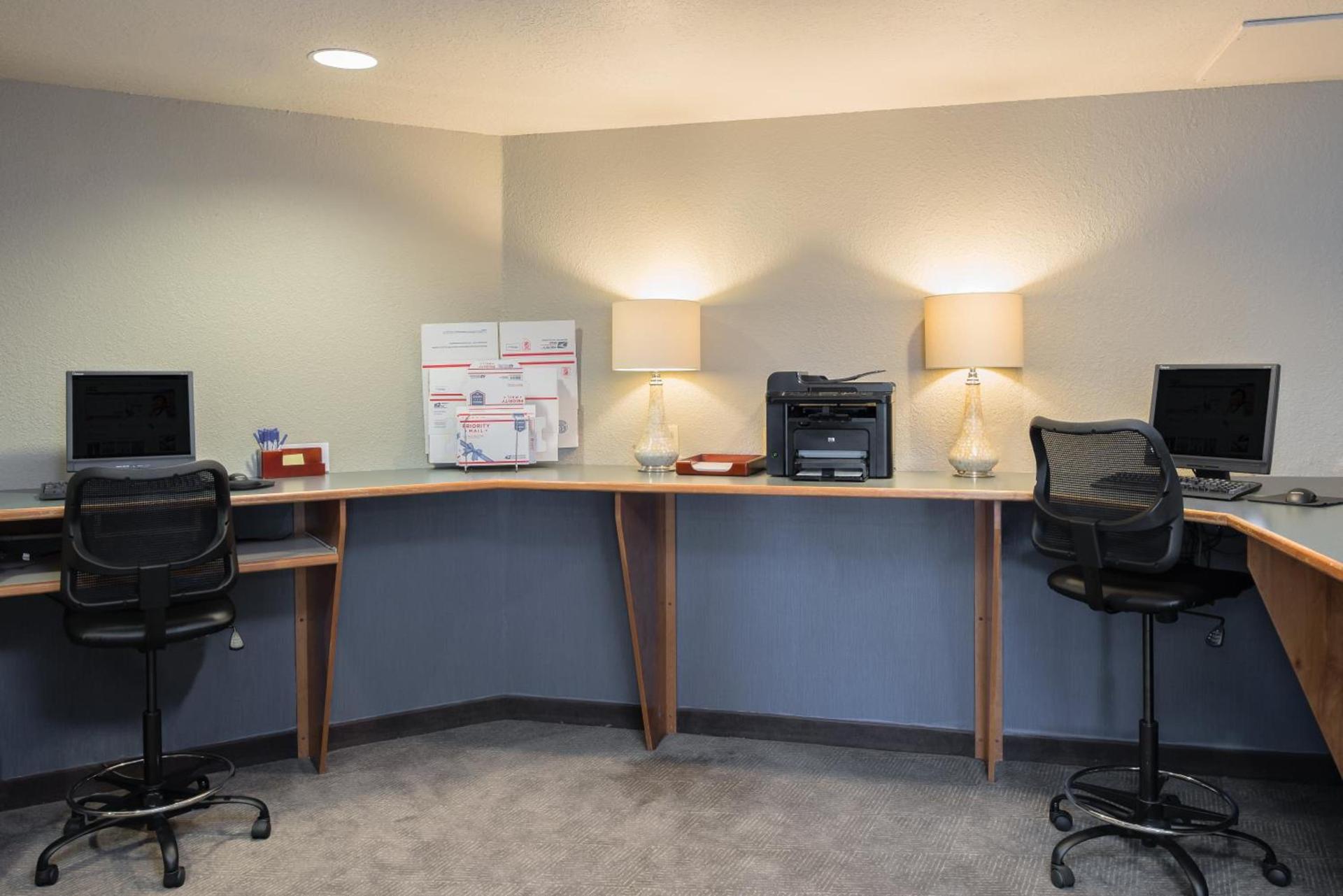 Holiday Inn Express Hotel & Suites Arcata/Eureka-Airport Area by IHG photo 8