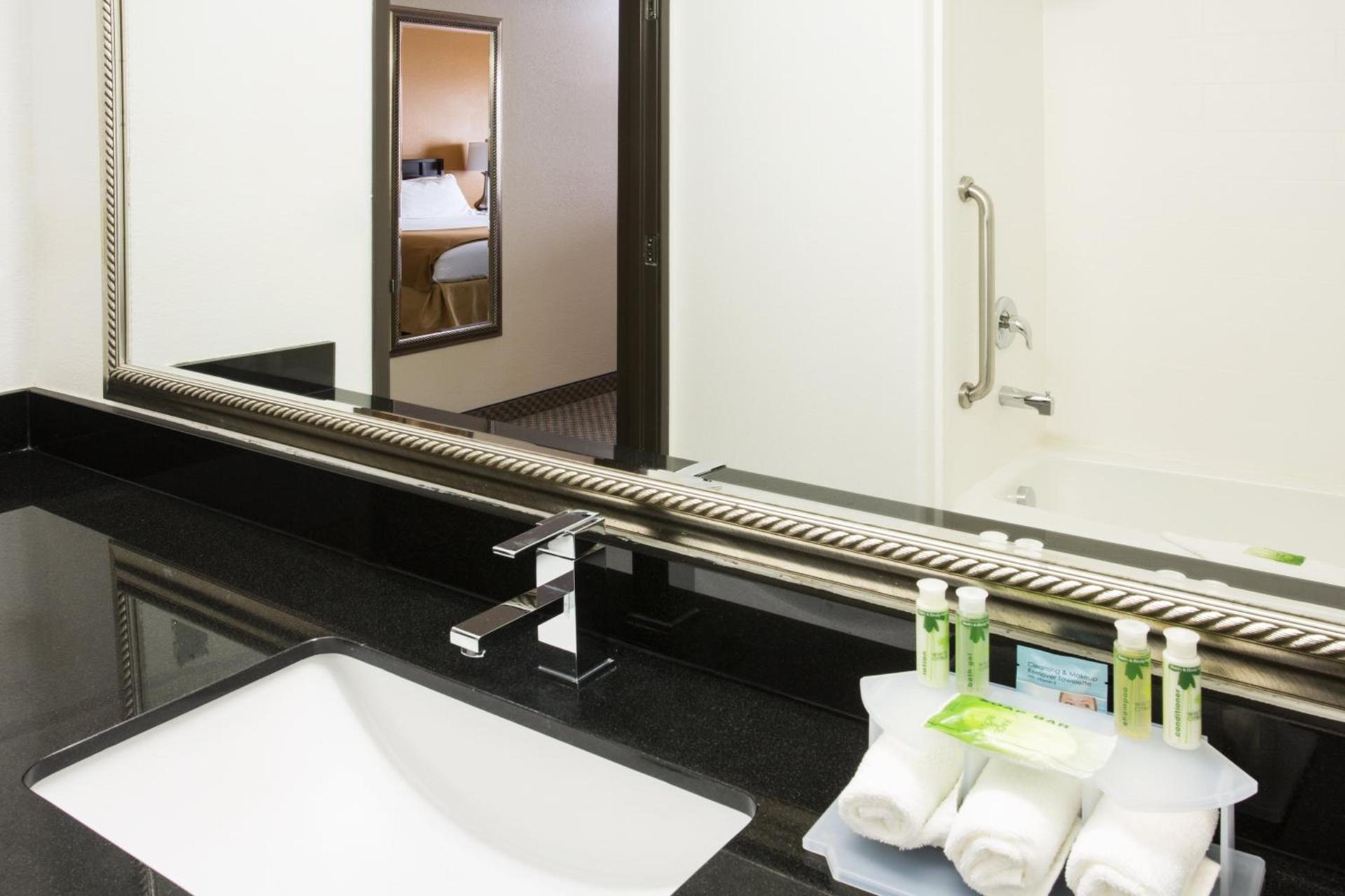 Holiday Inn Express Pendleton by IHG photo 40