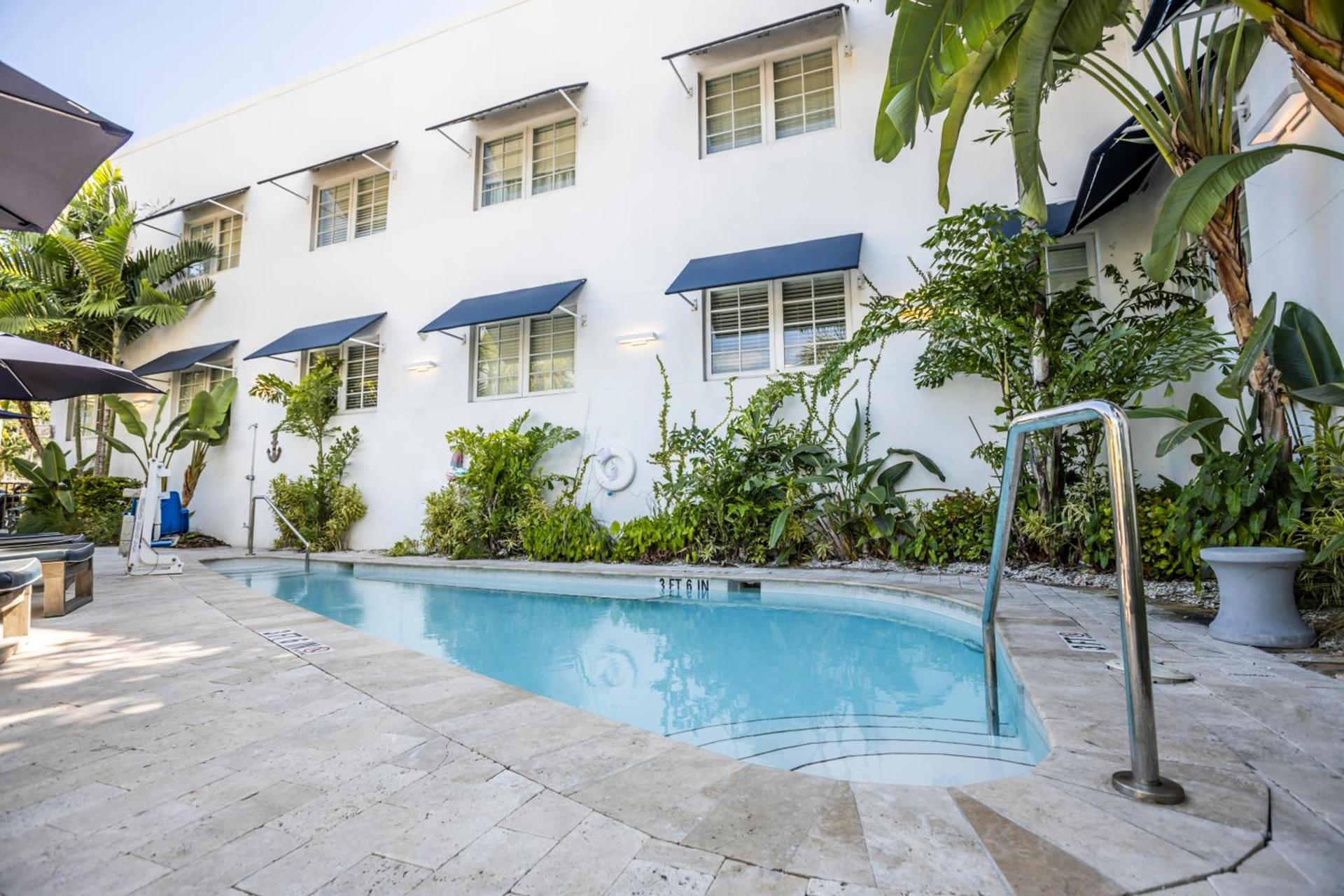 Oceanside Hotel and Suites photo 9