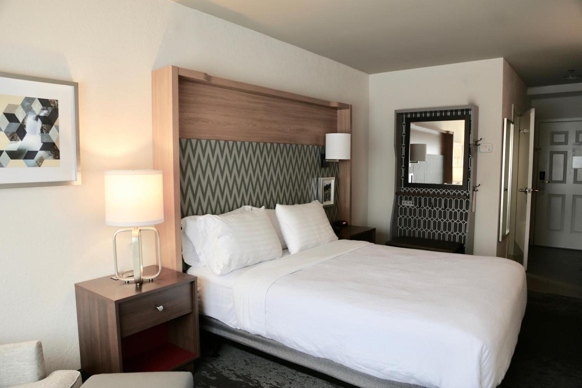 Holiday Inn Salem by IHG photo 52