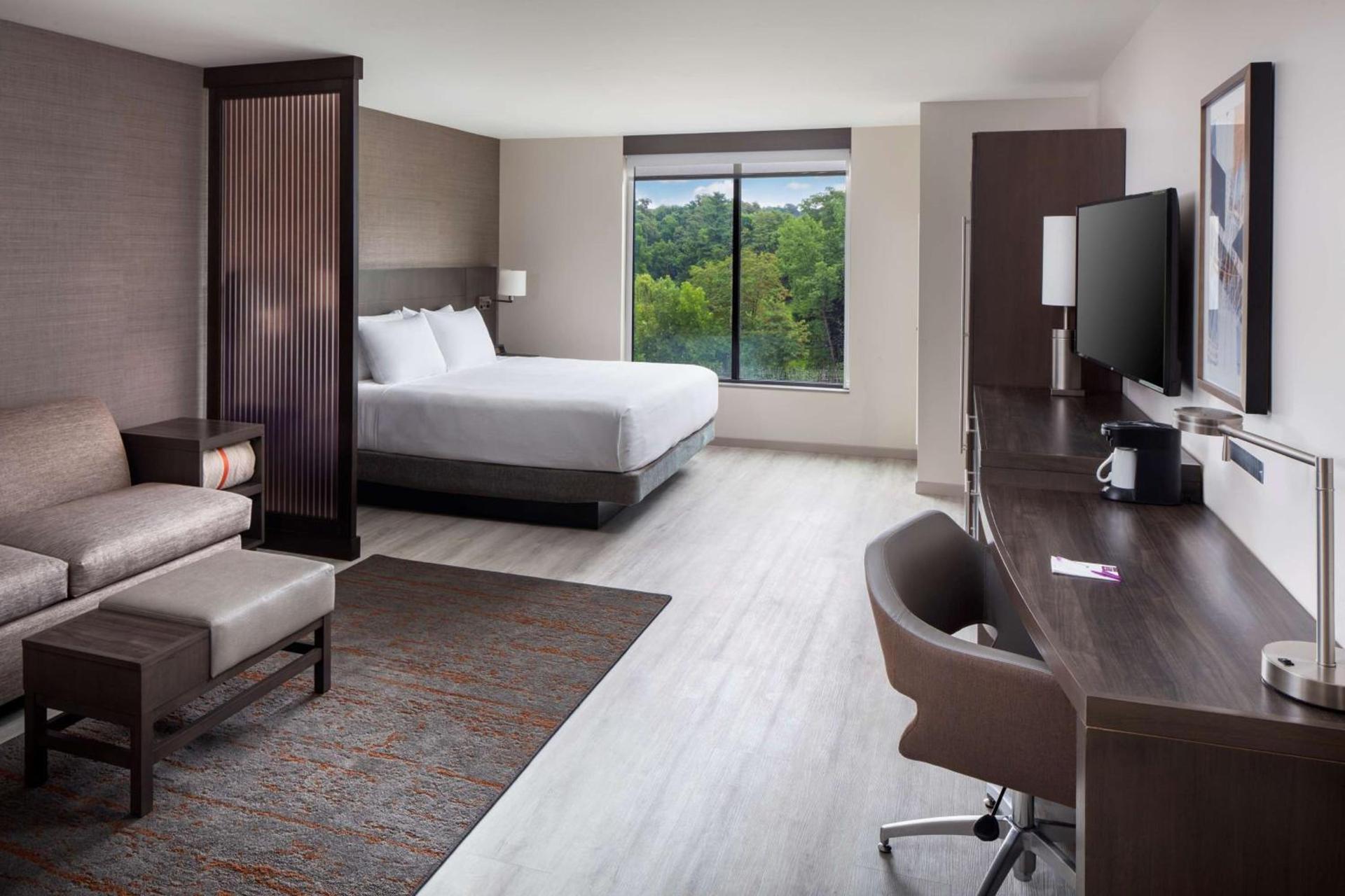 Hyatt Place Poughkeepsie - Hudson Valley photo 27
