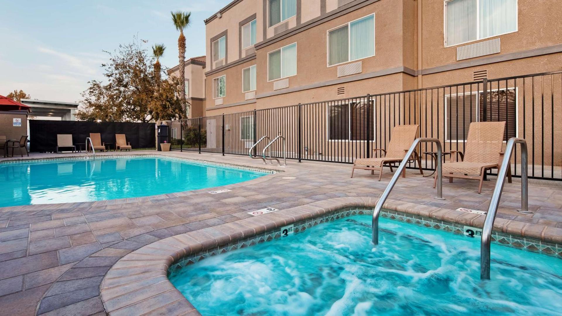 Best Western Plus Villa Del Lago Inn Patterson photo 16