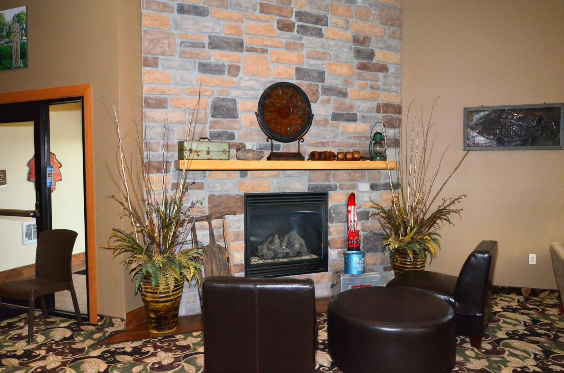 Cobblestone Inn & Suites - Lake View photo 22