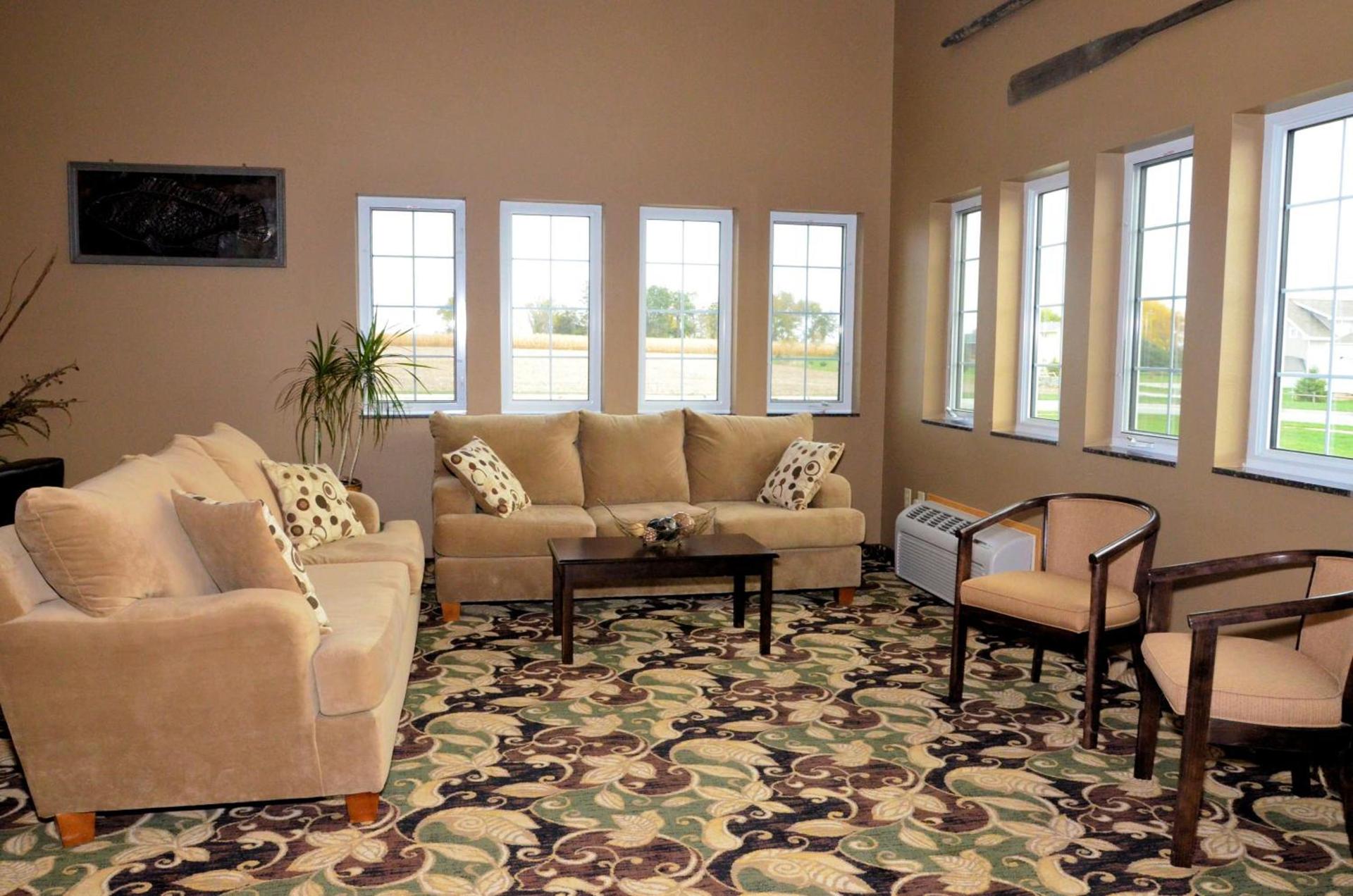Cobblestone Inn & Suites - Lake View photo 25