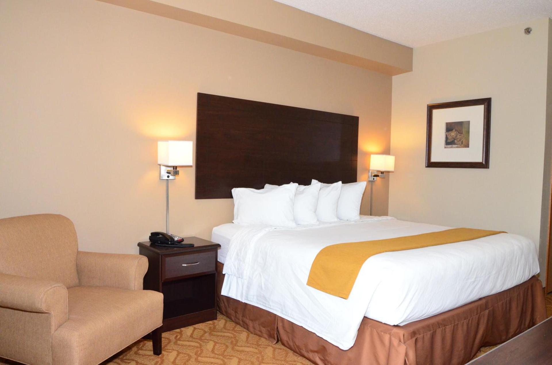 Cobblestone Inn & Suites - Lake View photo 16