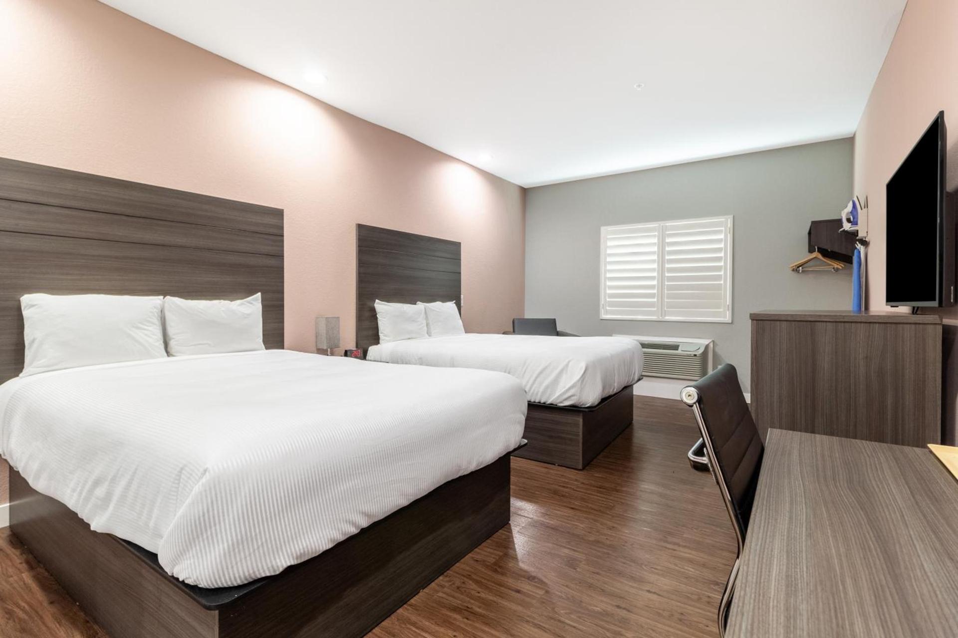 Scottish Inns & Suites Houston, TX photo 30
