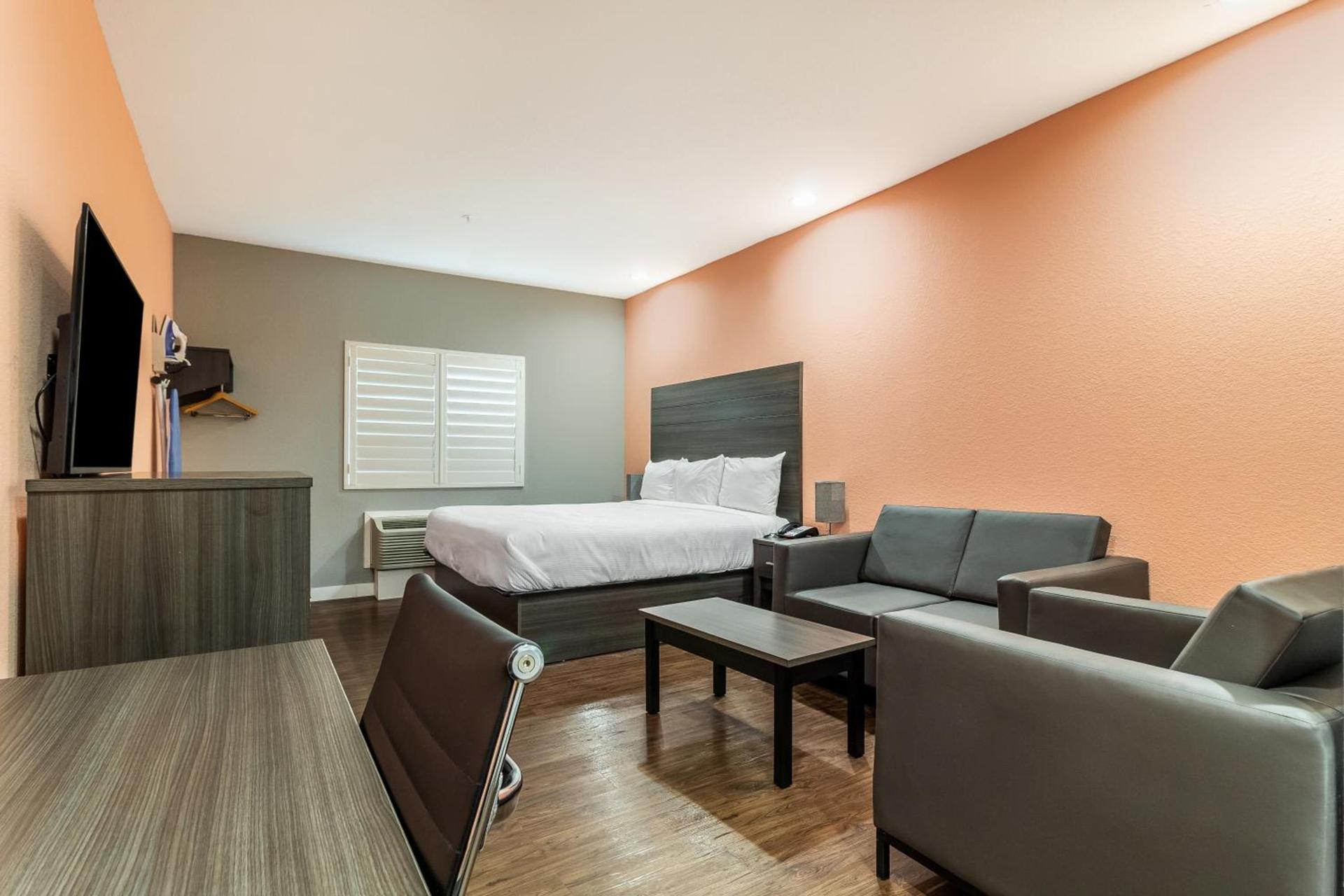 Scottish Inns & Suites Houston, TX photo 17