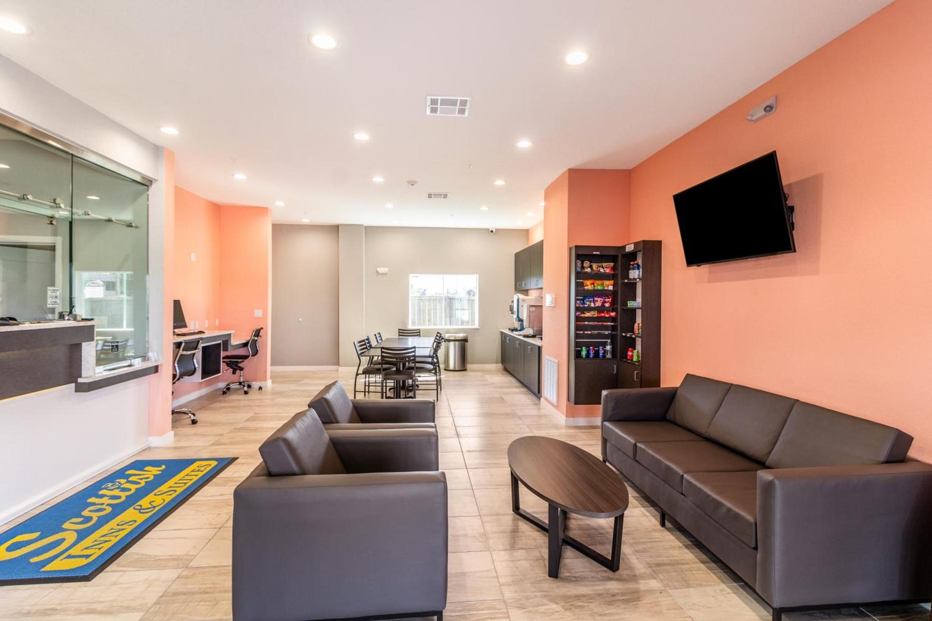 Scottish Inns & Suites Houston, TX photo 9