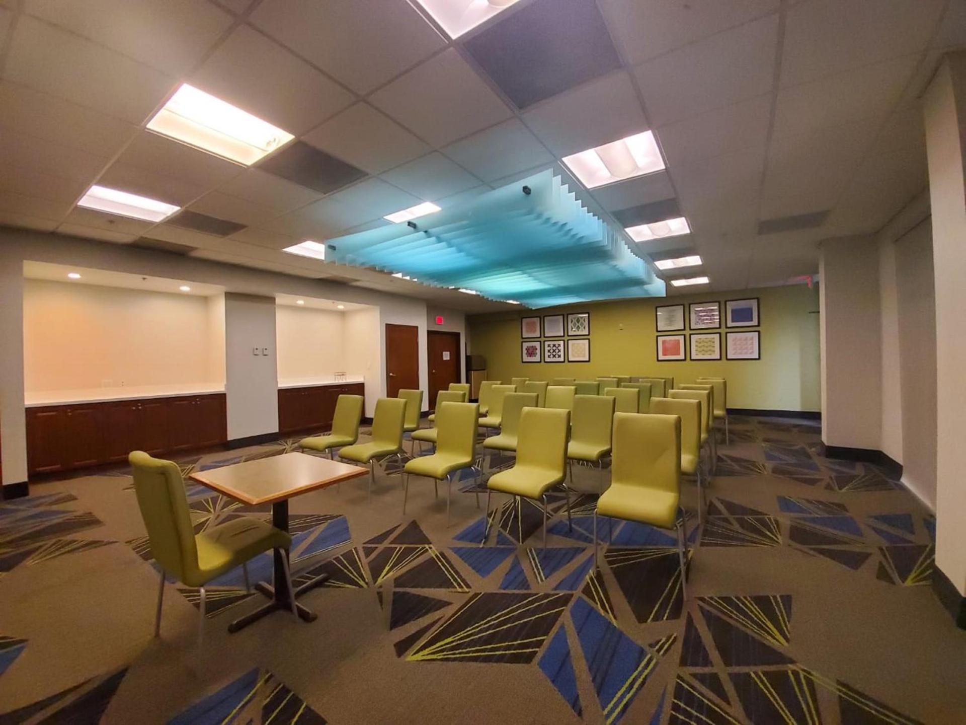 Holiday Inn Express & Suites Miami - Hialeah by IHG photo 18