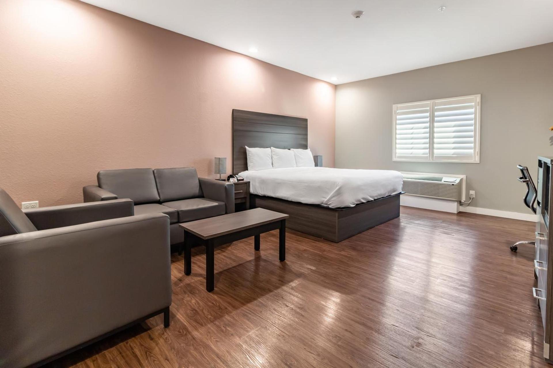 Scottish Inns & Suites Houston, TX photo 15