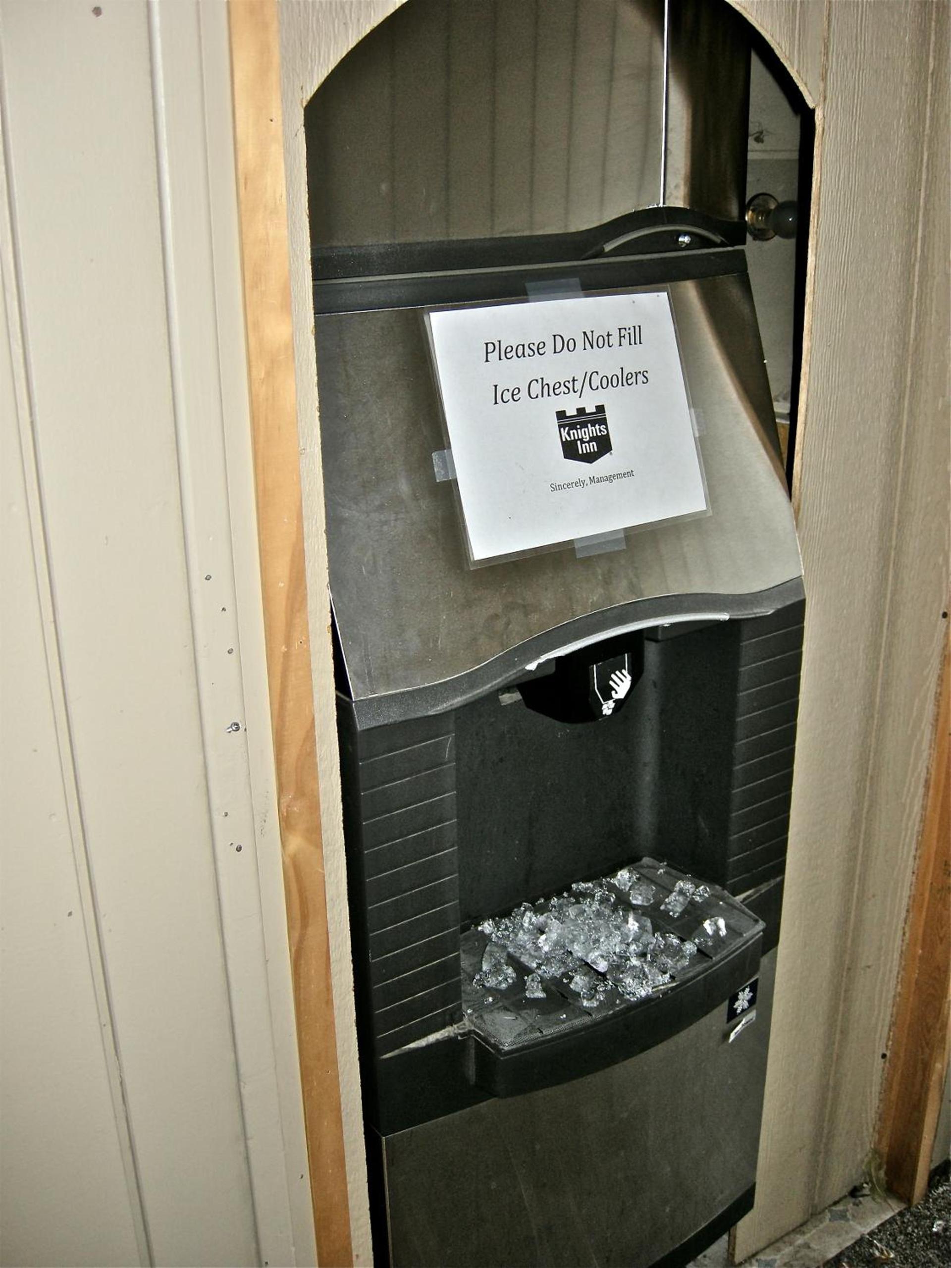 Knights Inn - Baker City photo 14