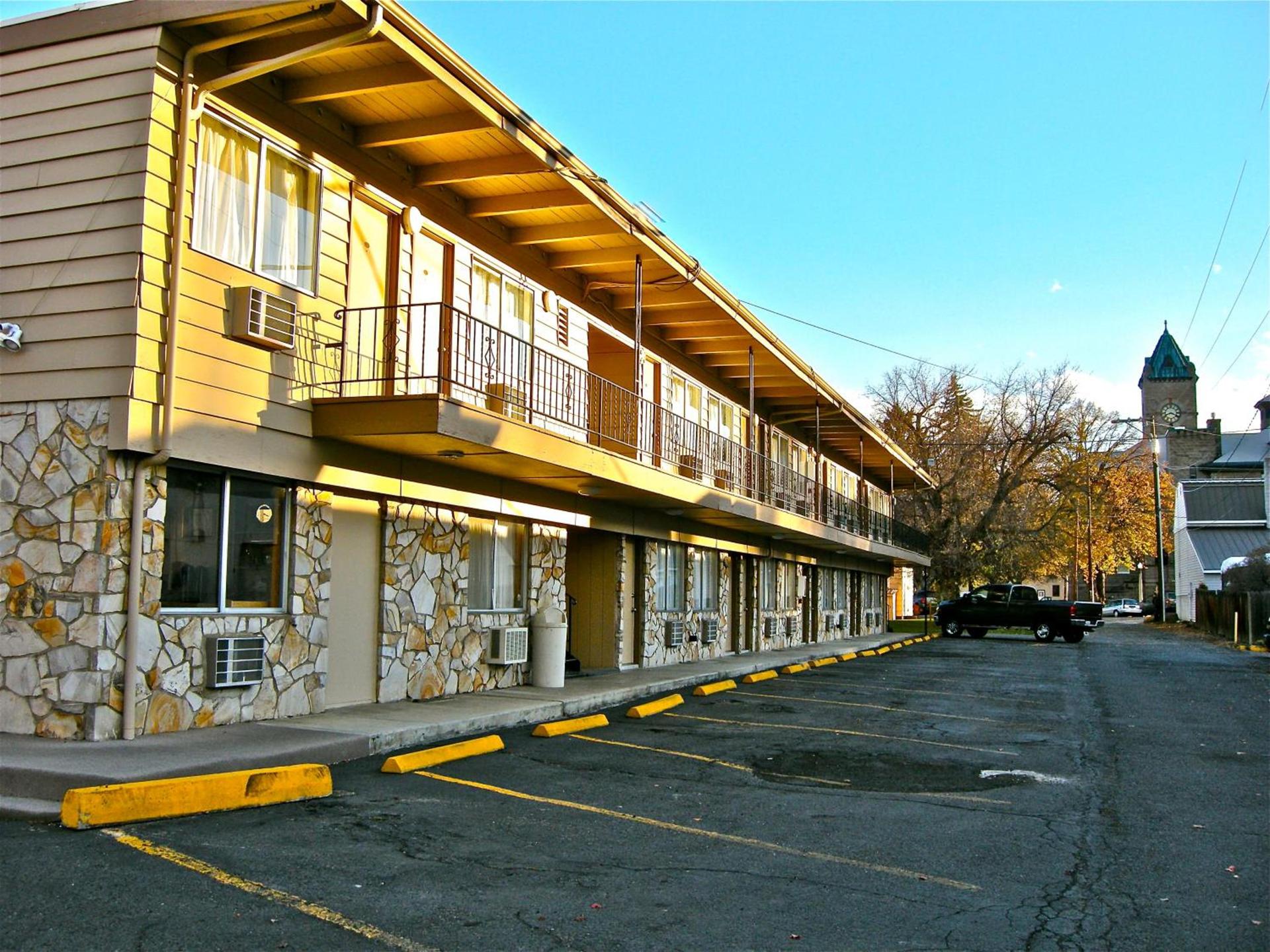 Knights Inn - Baker City photo 20