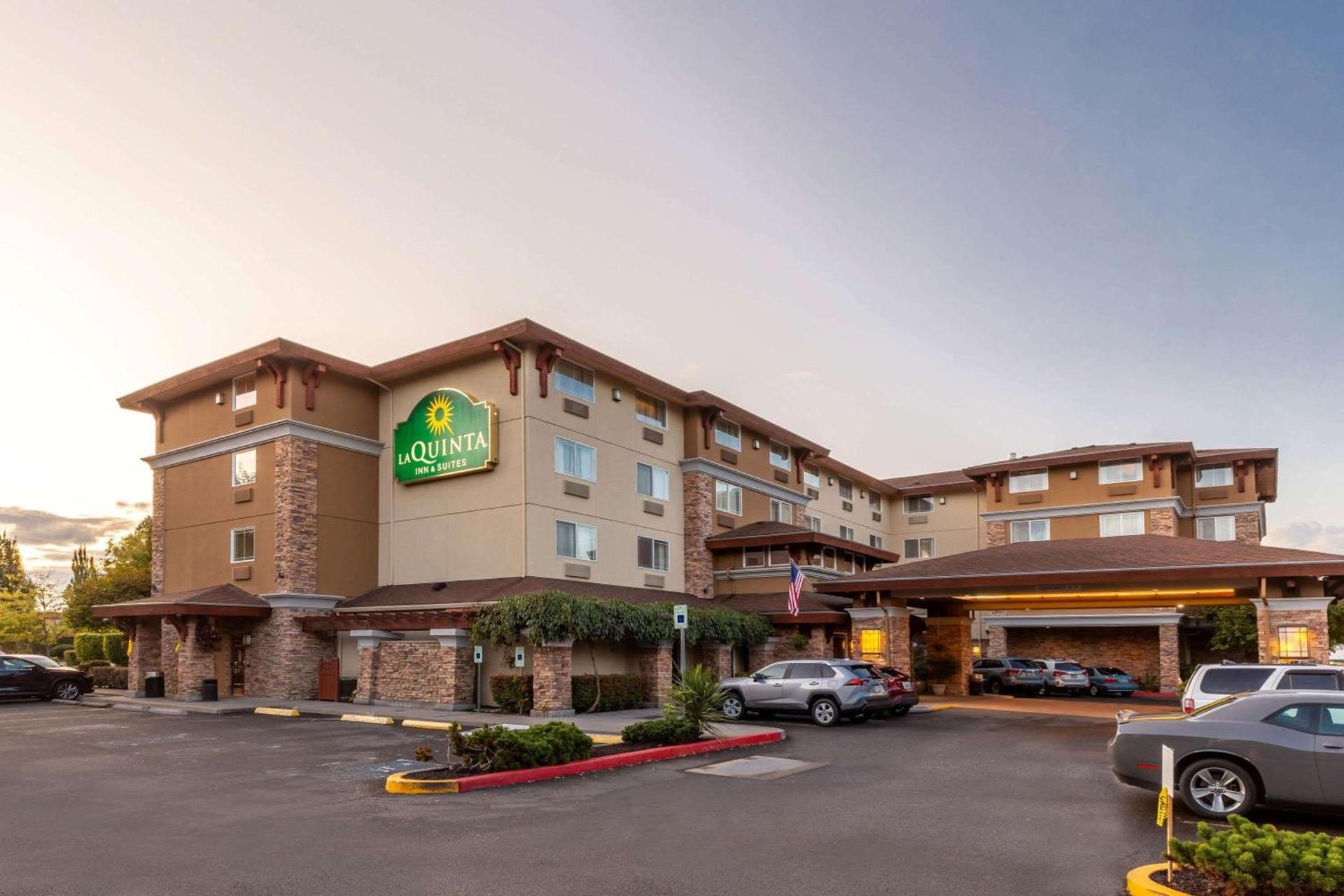 La Quinta by Wyndham Vancouver photo 2