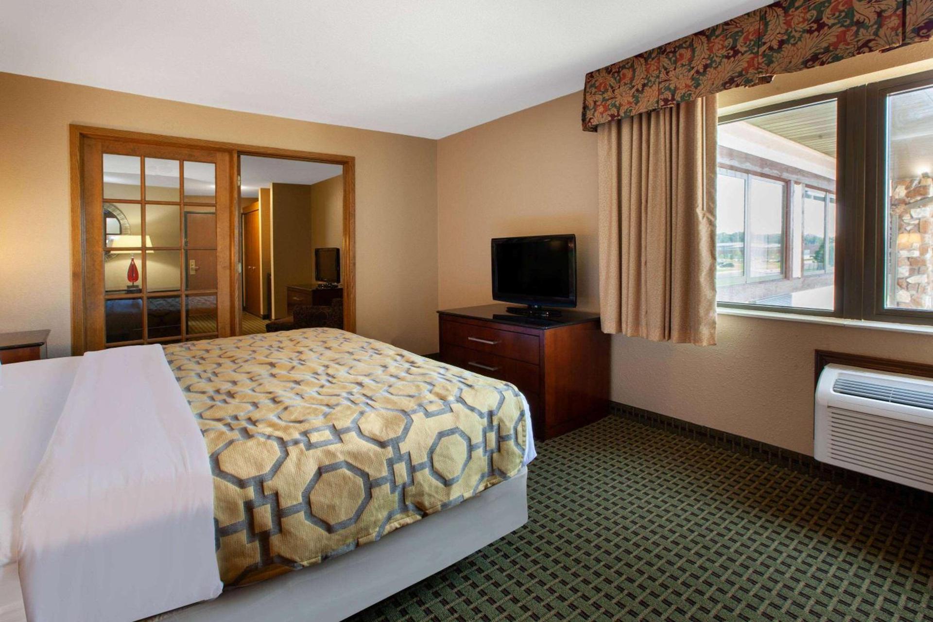 Baymont by Wyndham Franklin photo 20