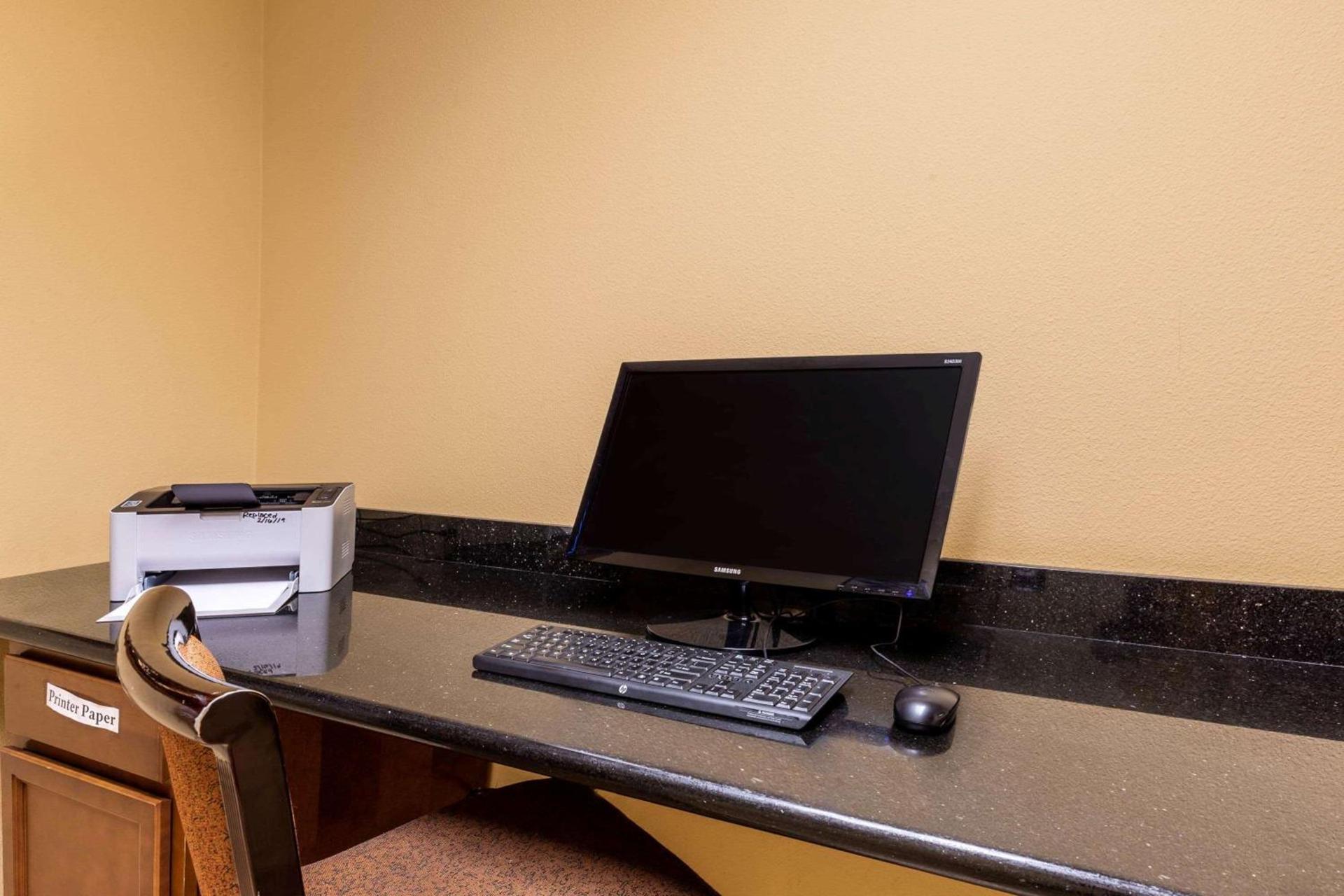 La Quinta by Wyndham Vancouver photo 25