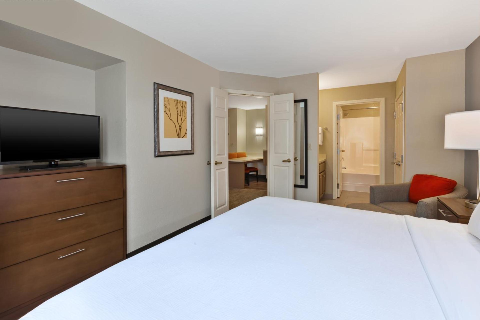 Staybridge Suites Kalamazoo by IHG photo 28