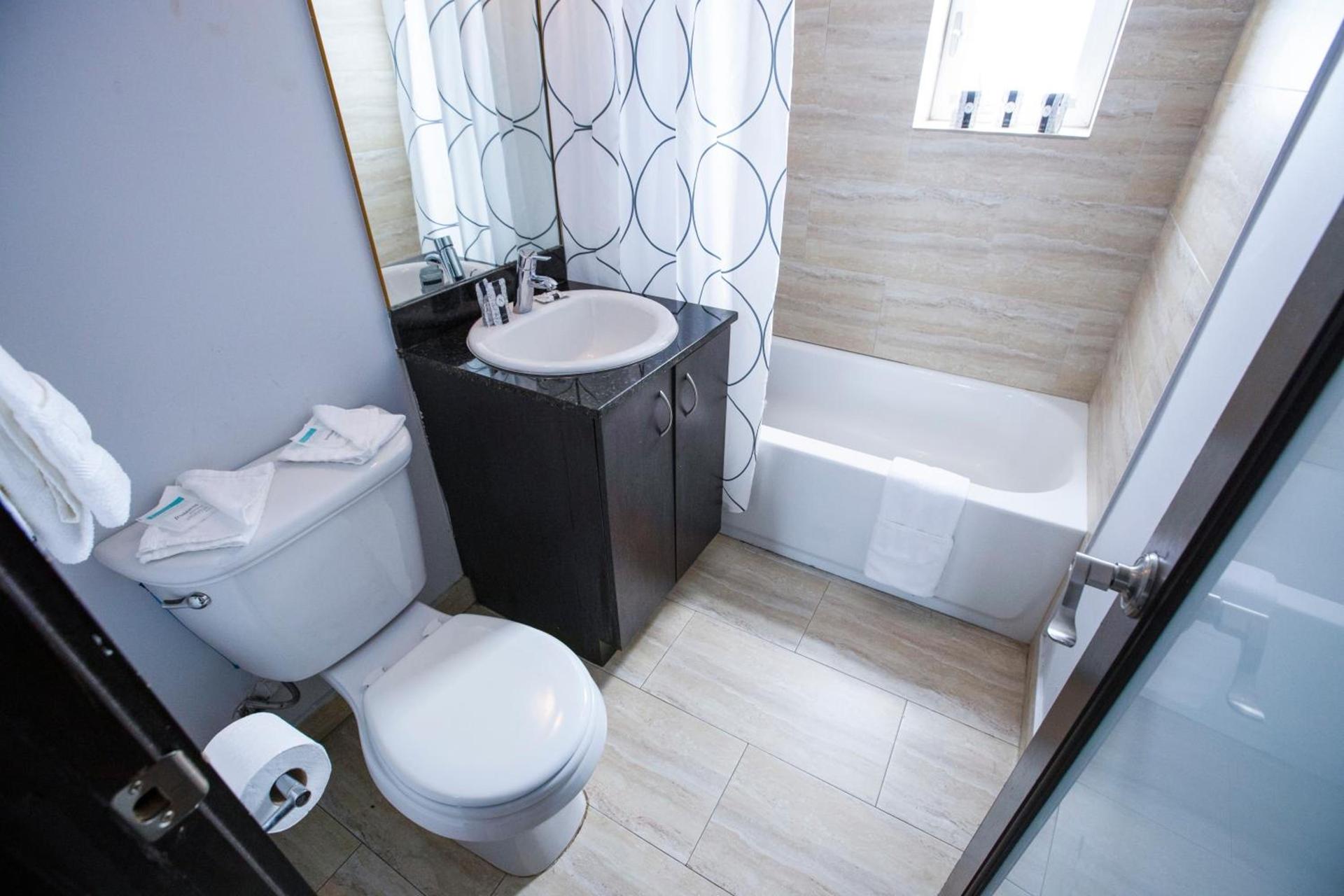 Lincoln Arms Suites photo 44