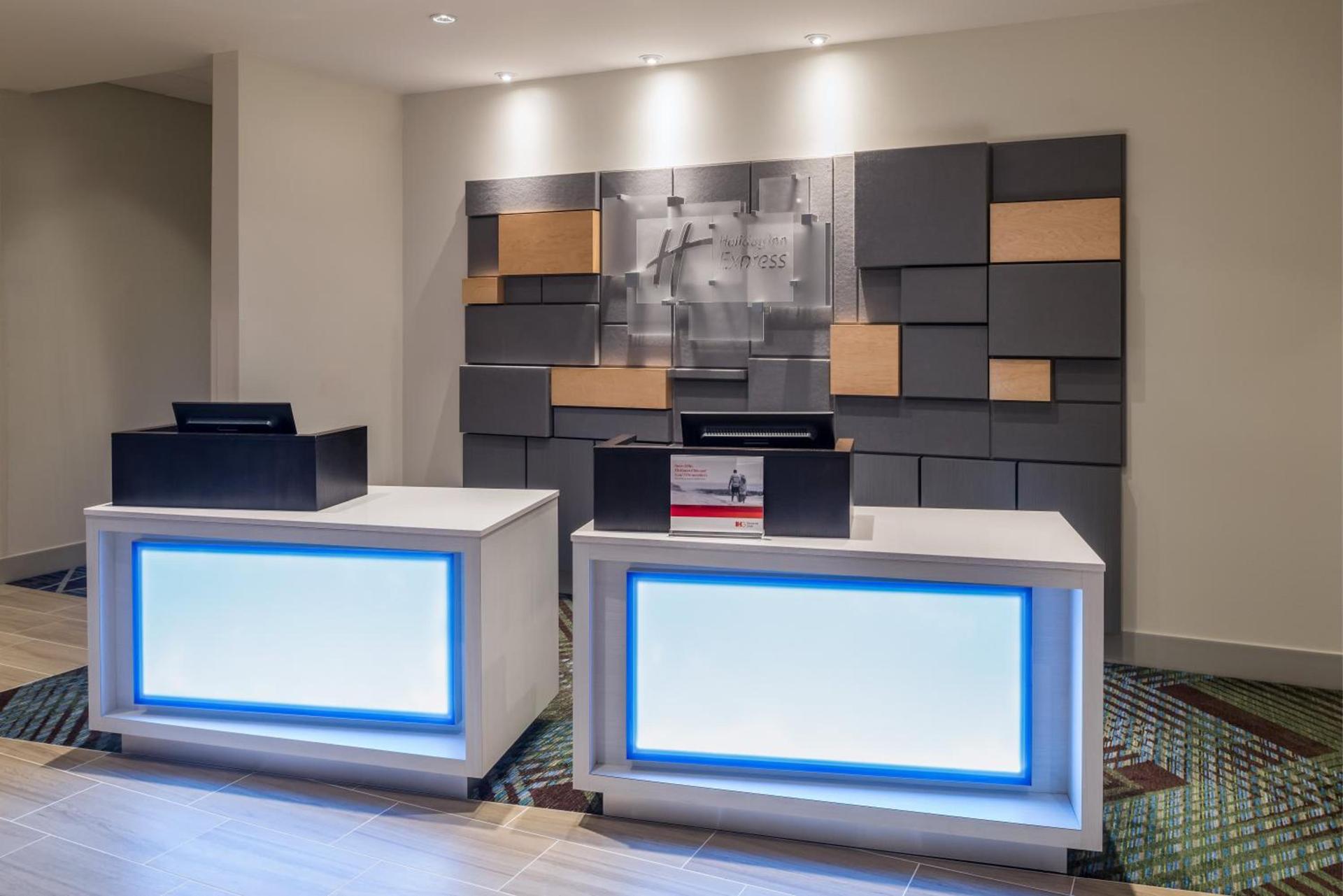 Holiday Inn Express Troy by IHG photo 5