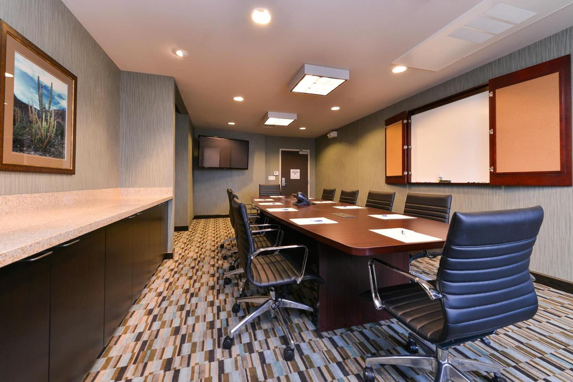 Holiday Inn Express & Suites Indio - Coachella Valley by IHG photo 53