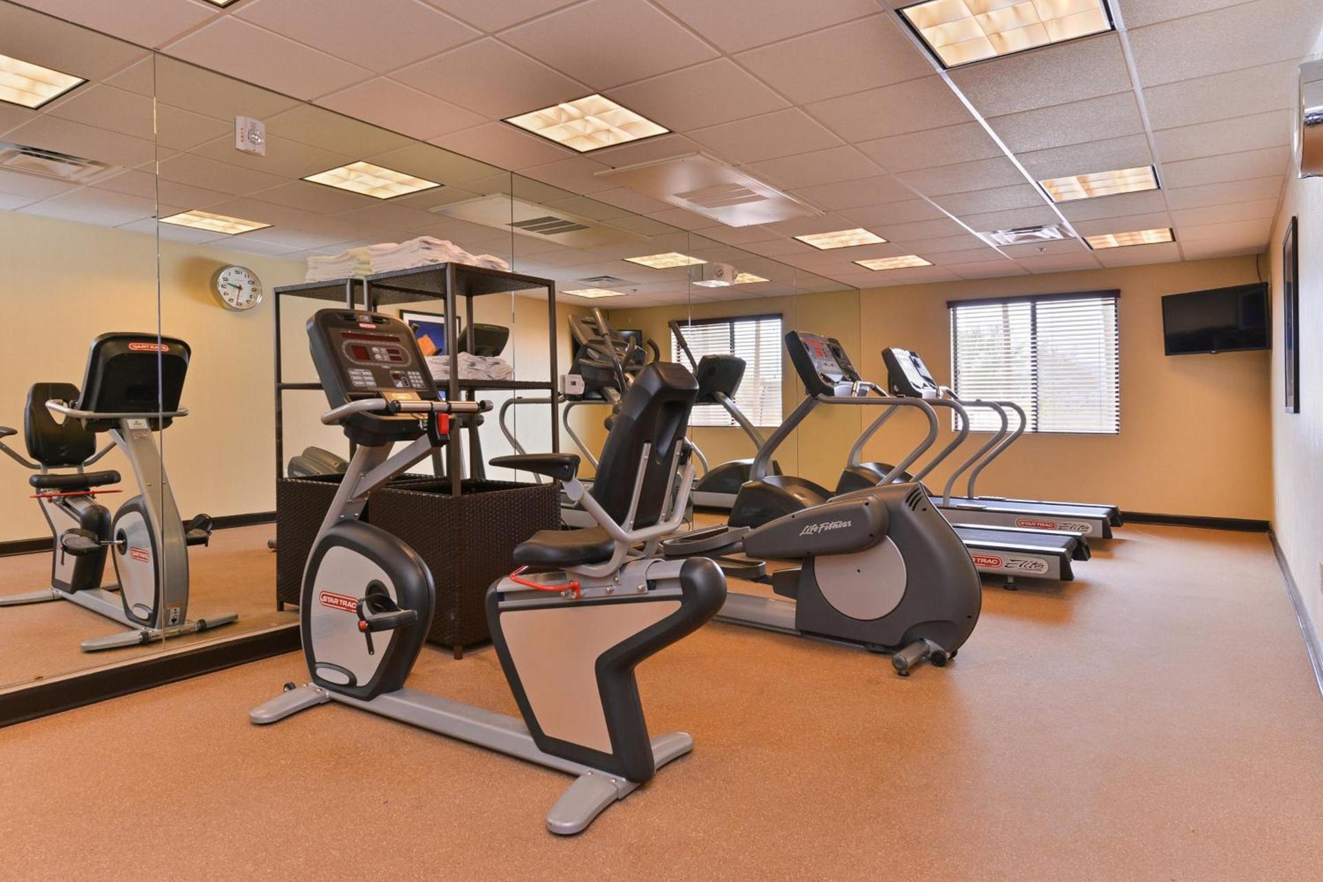 Holiday Inn Express & Suites Indio - Coachella Valley by IHG photo 35