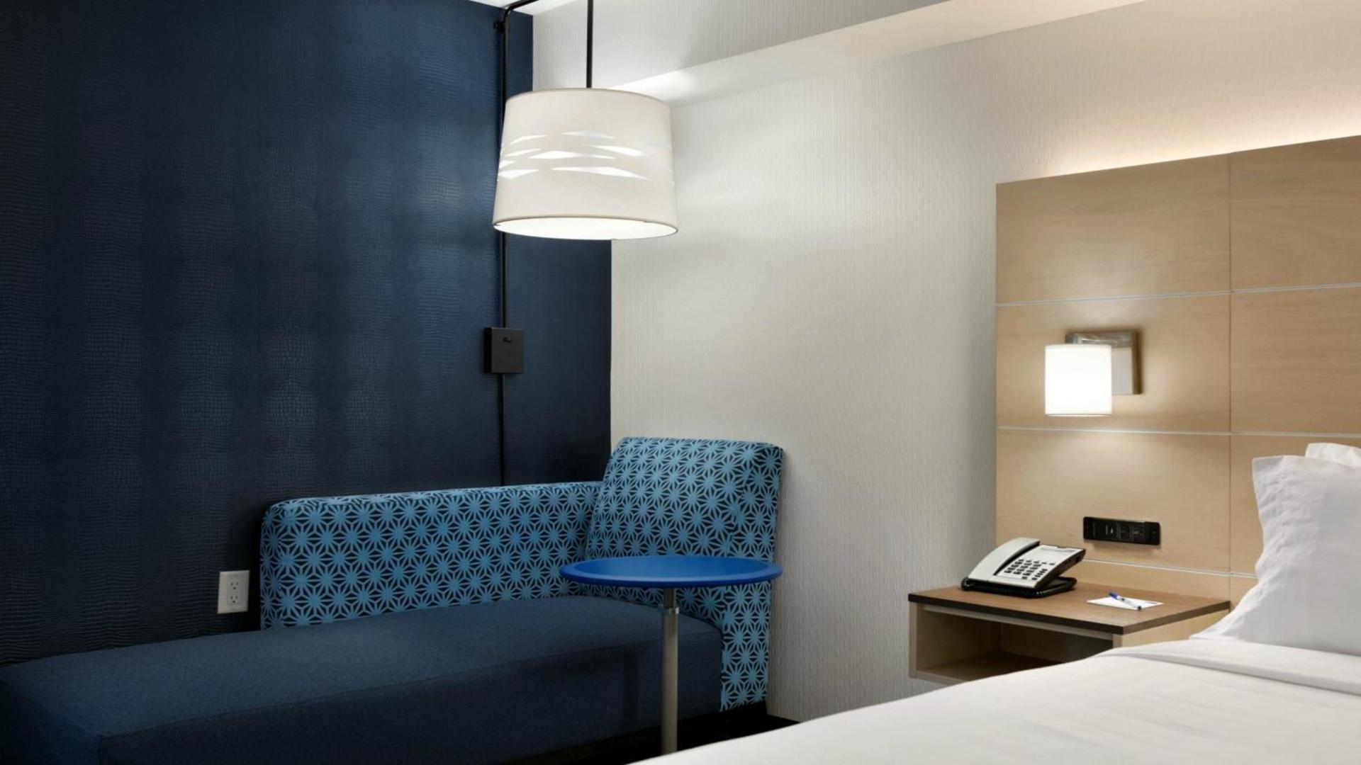 Holiday Inn Express - Williamsburg Busch Gardens Area by IHG photo 40