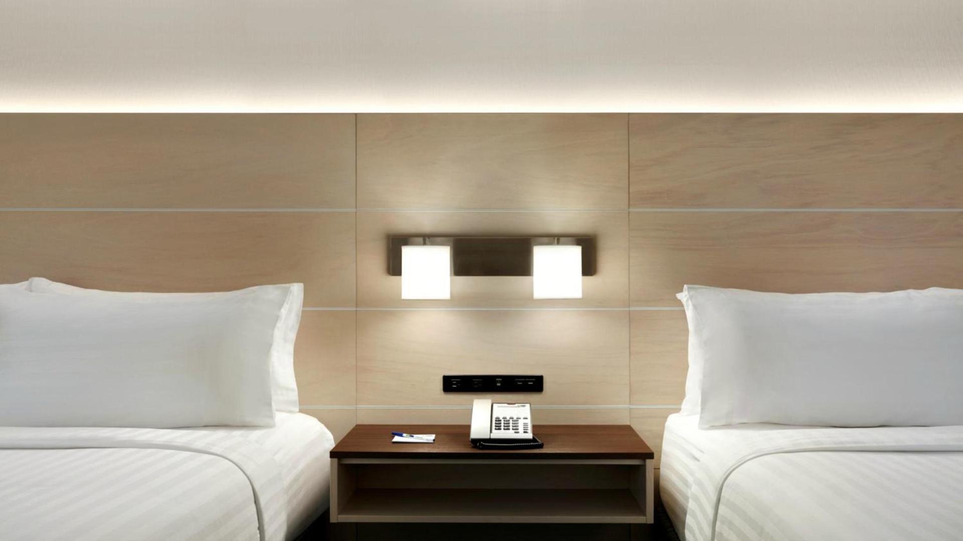 Holiday Inn Express - Williamsburg Busch Gardens Area by IHG photo 42