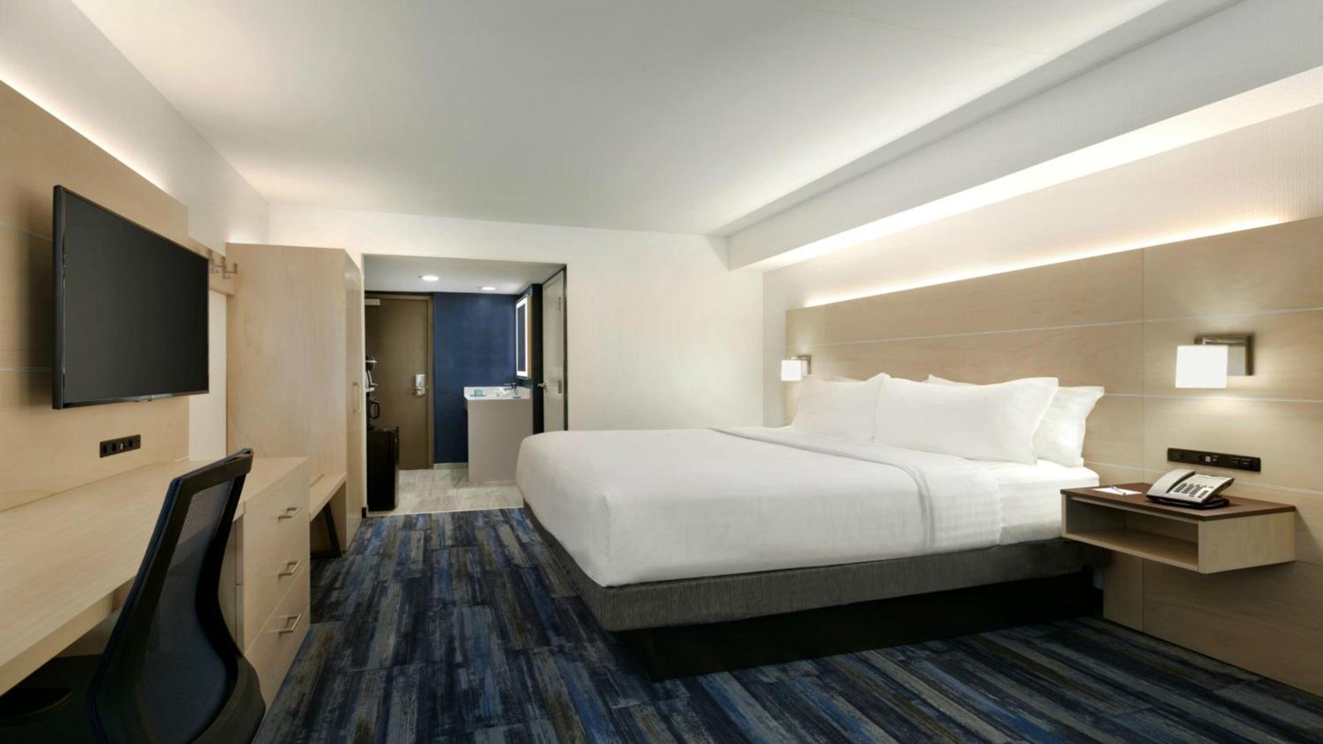 Holiday Inn Express - Williamsburg Busch Gardens Area by IHG photo 44