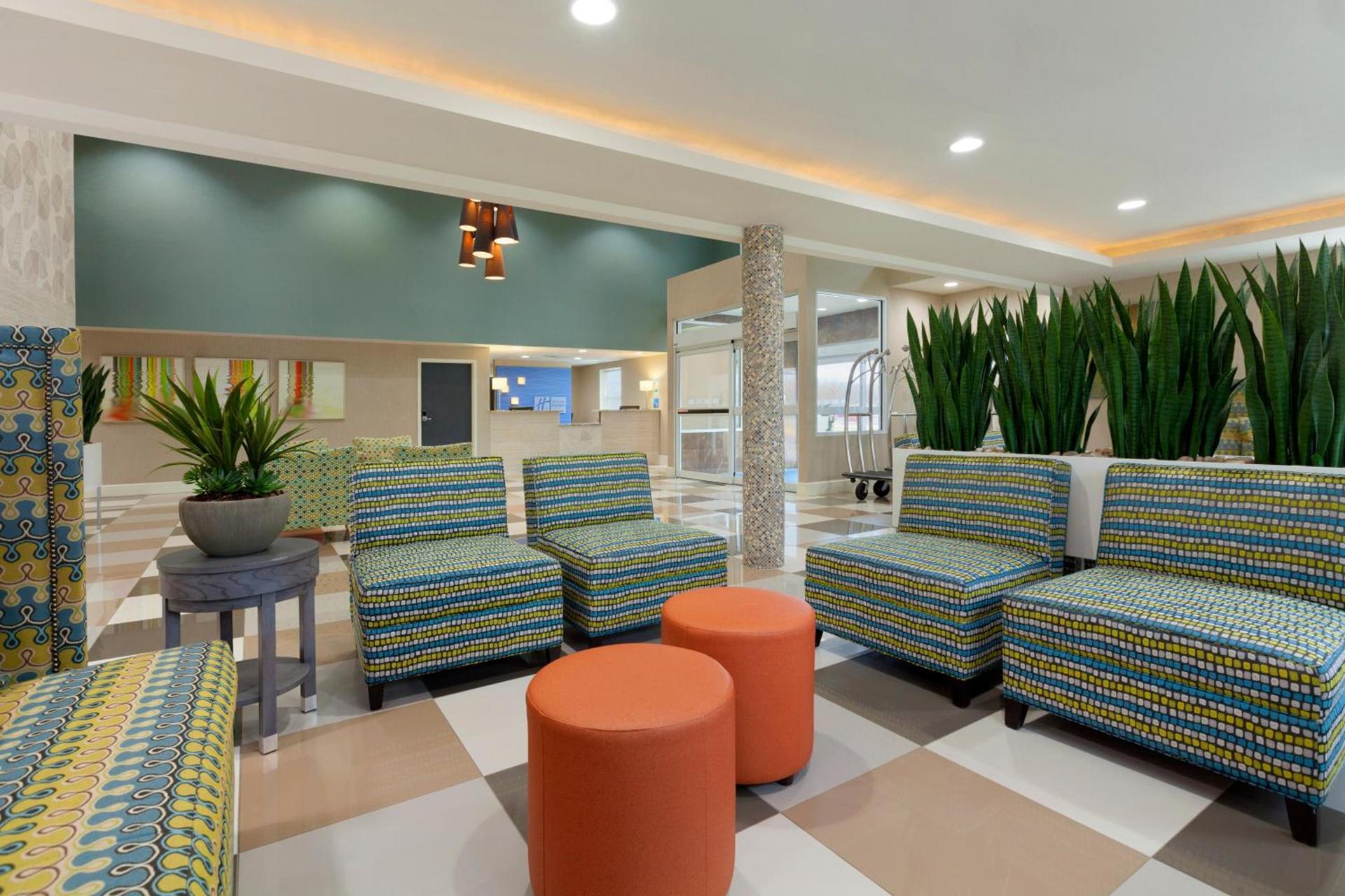 Holiday Inn Express Williamsburg North by IHG photo 8