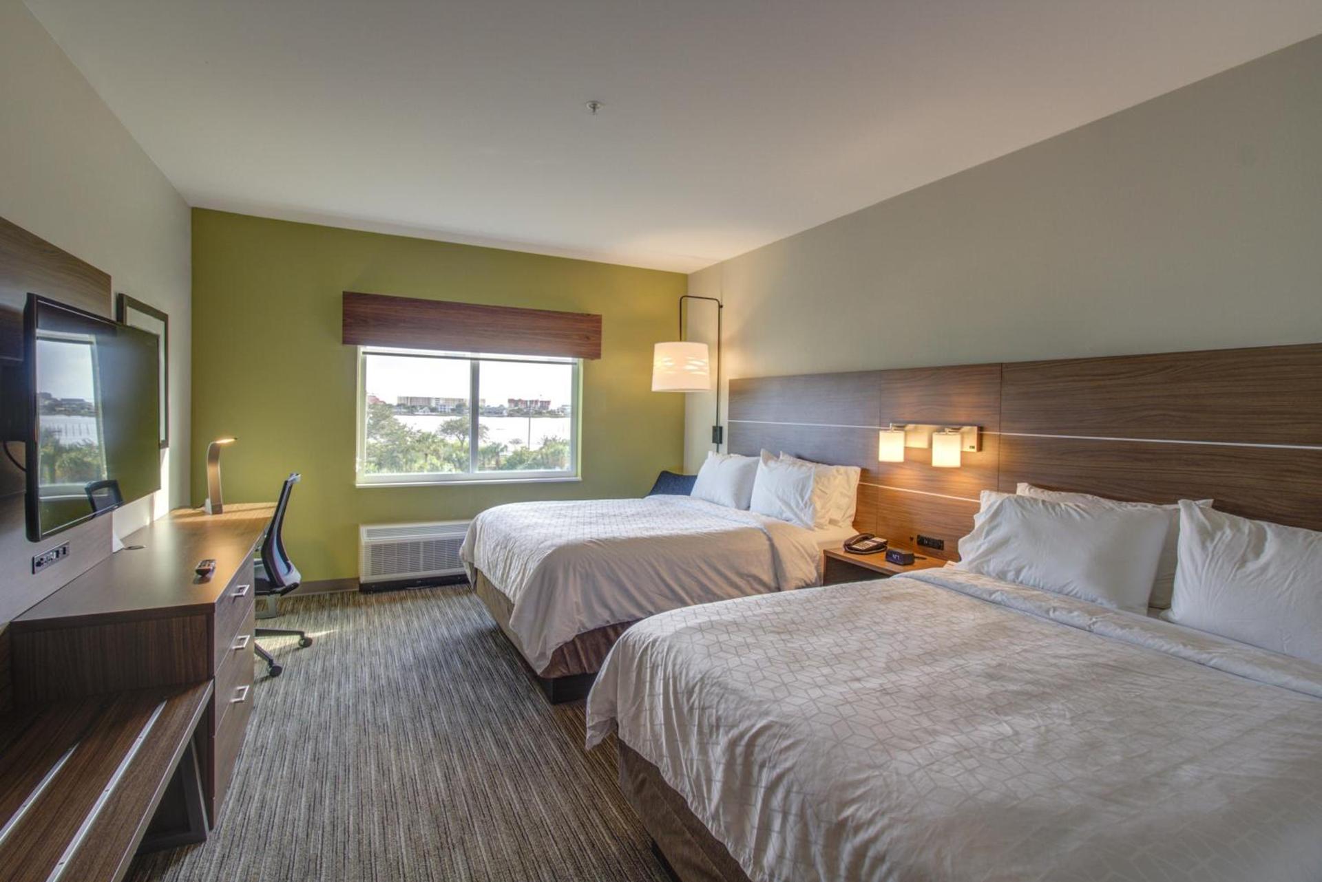 Holiday Inn Express - Fort Walton Beach Central by IHG photo 30
