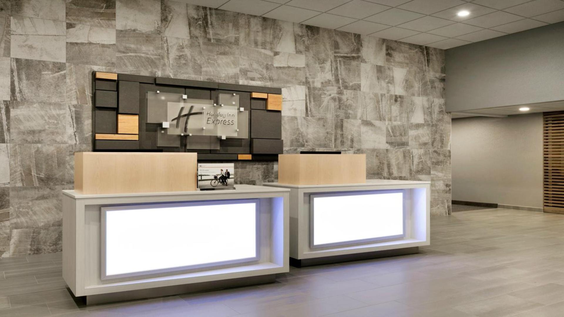 Holiday Inn Express - Williamsburg Busch Gardens Area by IHG photo 13