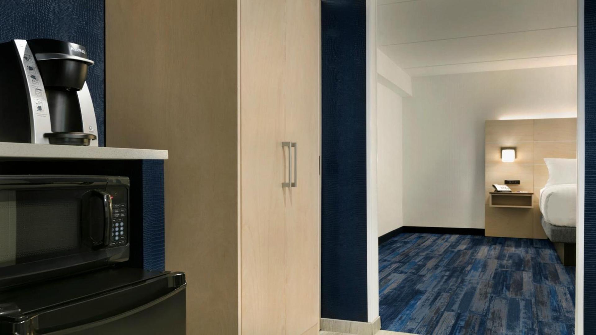 Holiday Inn Express - Williamsburg Busch Gardens Area by IHG photo 7