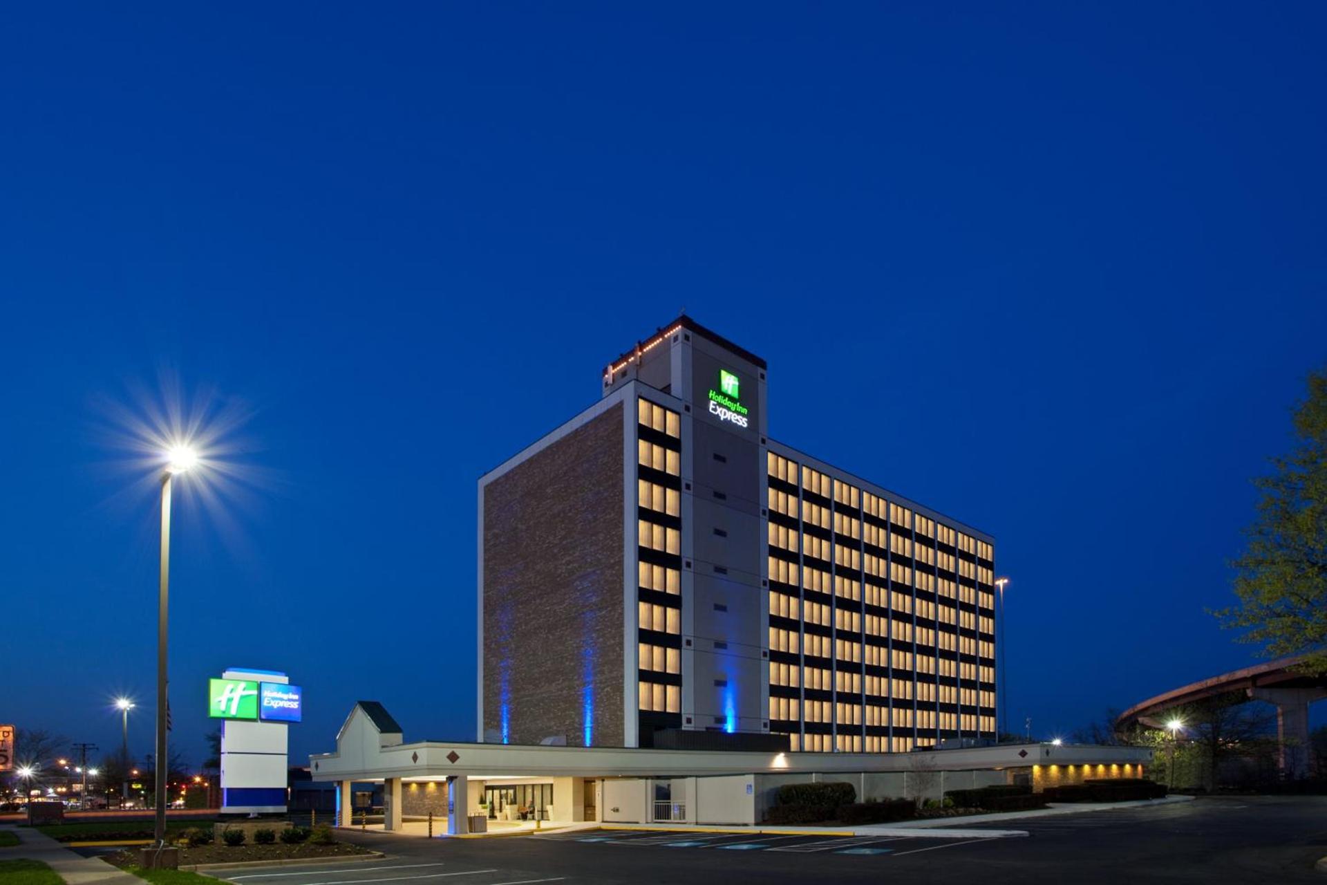 Holiday Inn Express Washington DC SW - Springfield by IHG photo 11