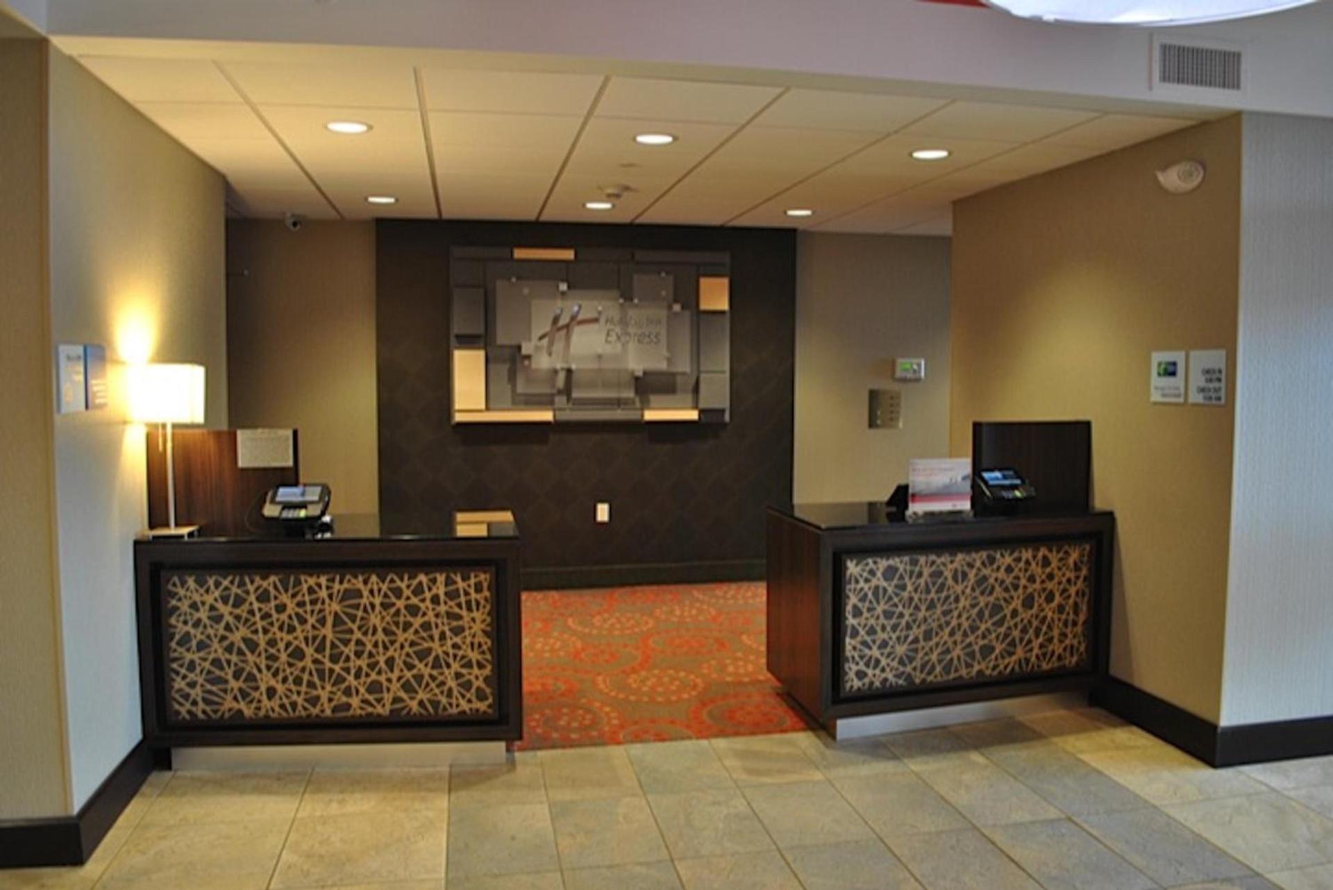 Holiday Inn Express Salem by IHG photo 6