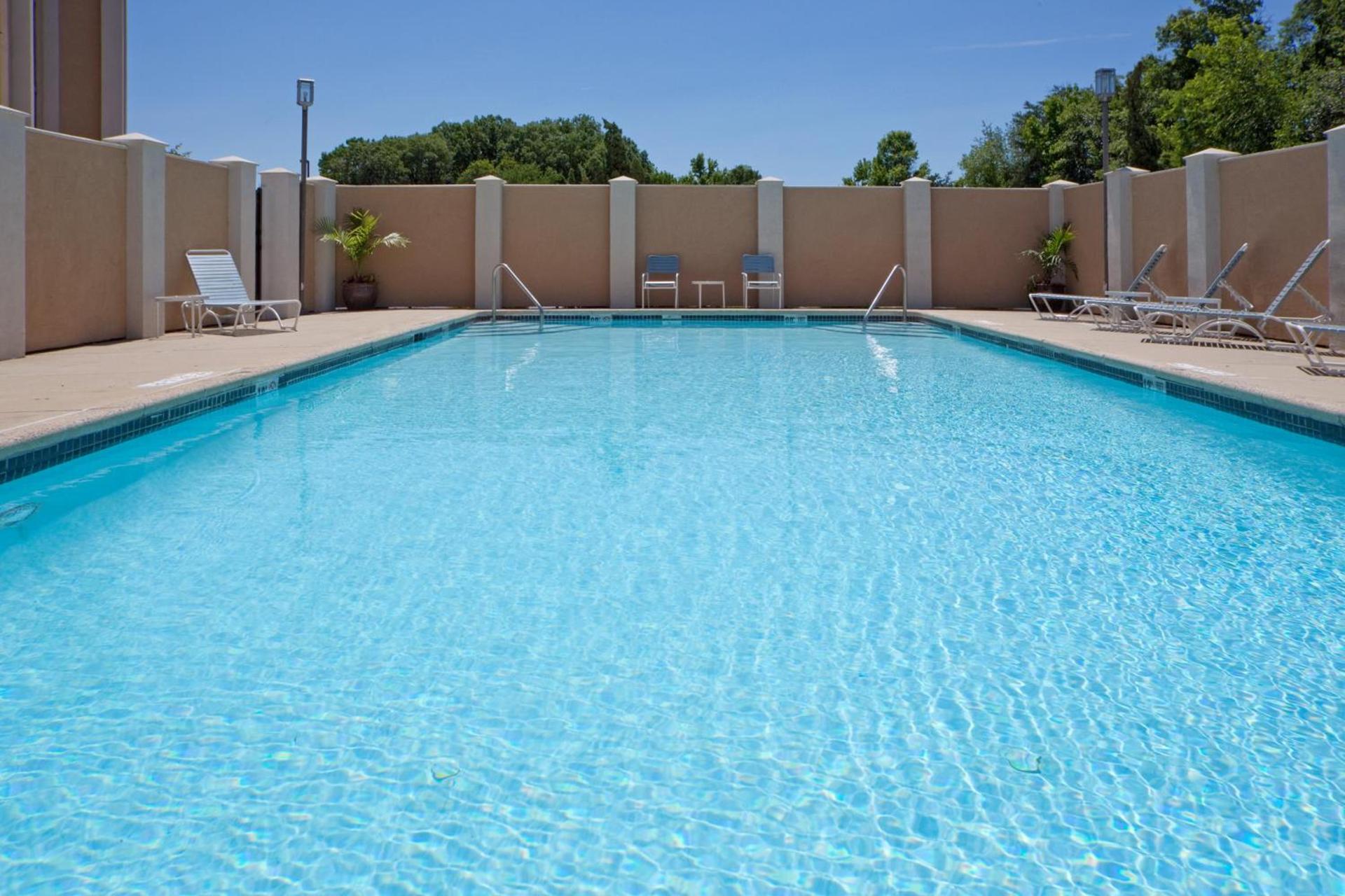 Holiday Inn Express Washington DC East- Andrews AFB by IHG photo 40