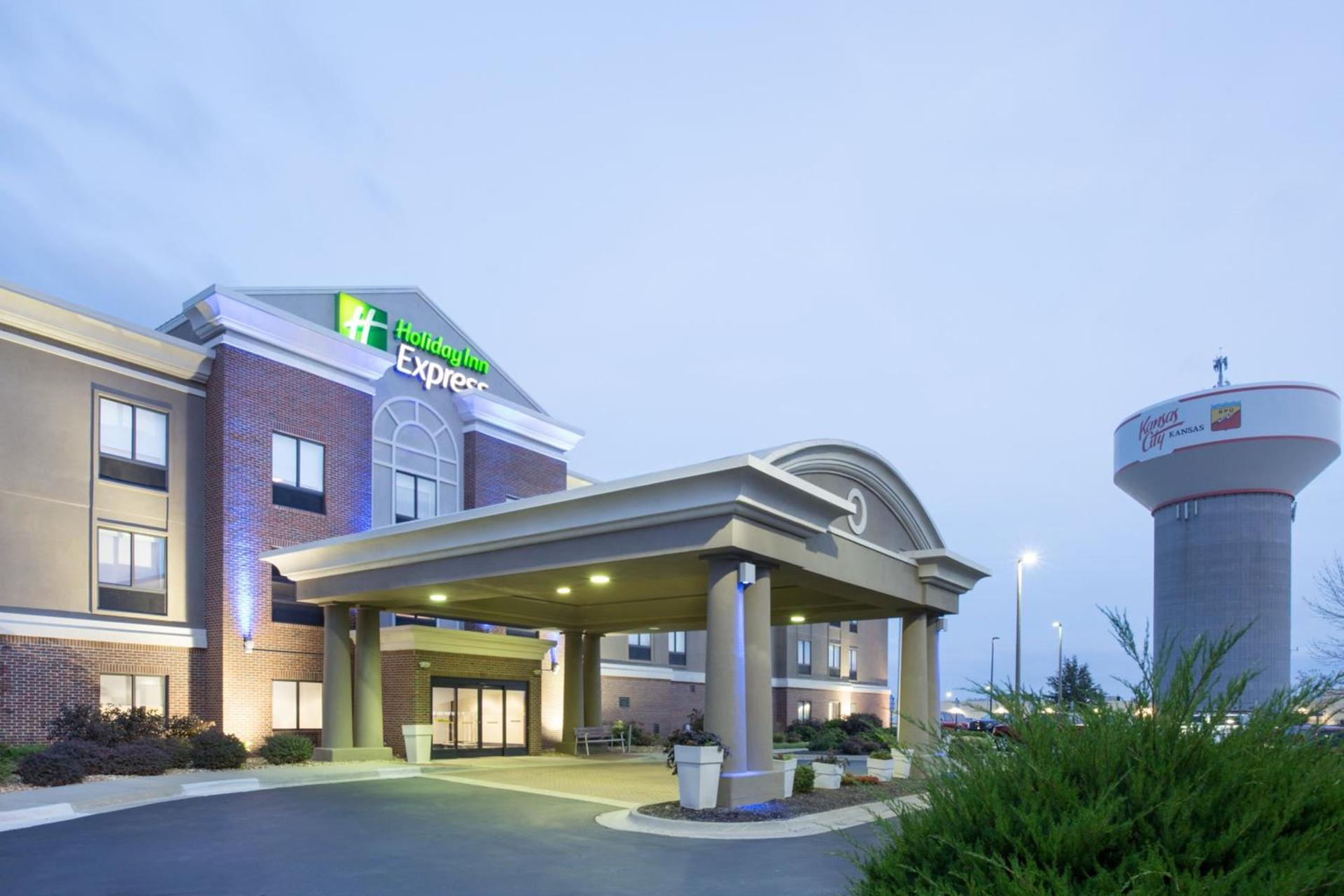 Holiday Inn Express Kansas City - at the Legends! by IHG — hotel in Kansas City