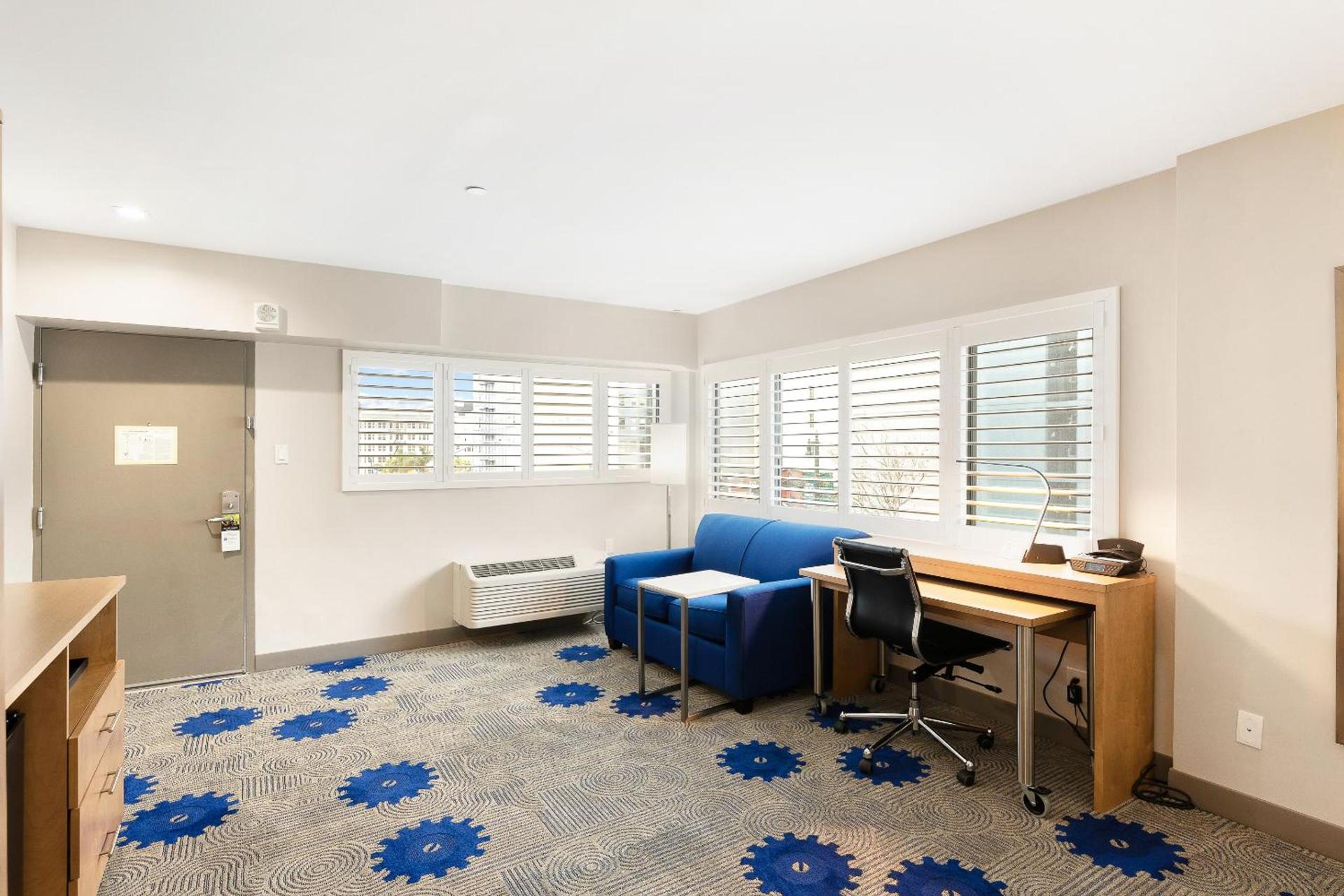 Best Western Red Coach Inn photo 56